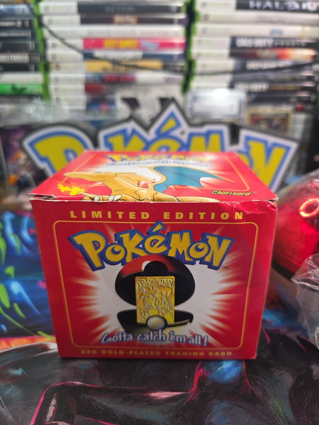 1998 NINTENDO CHARIZARD LIMITED EDITION 23K GOLD PLATED TRADING CARD