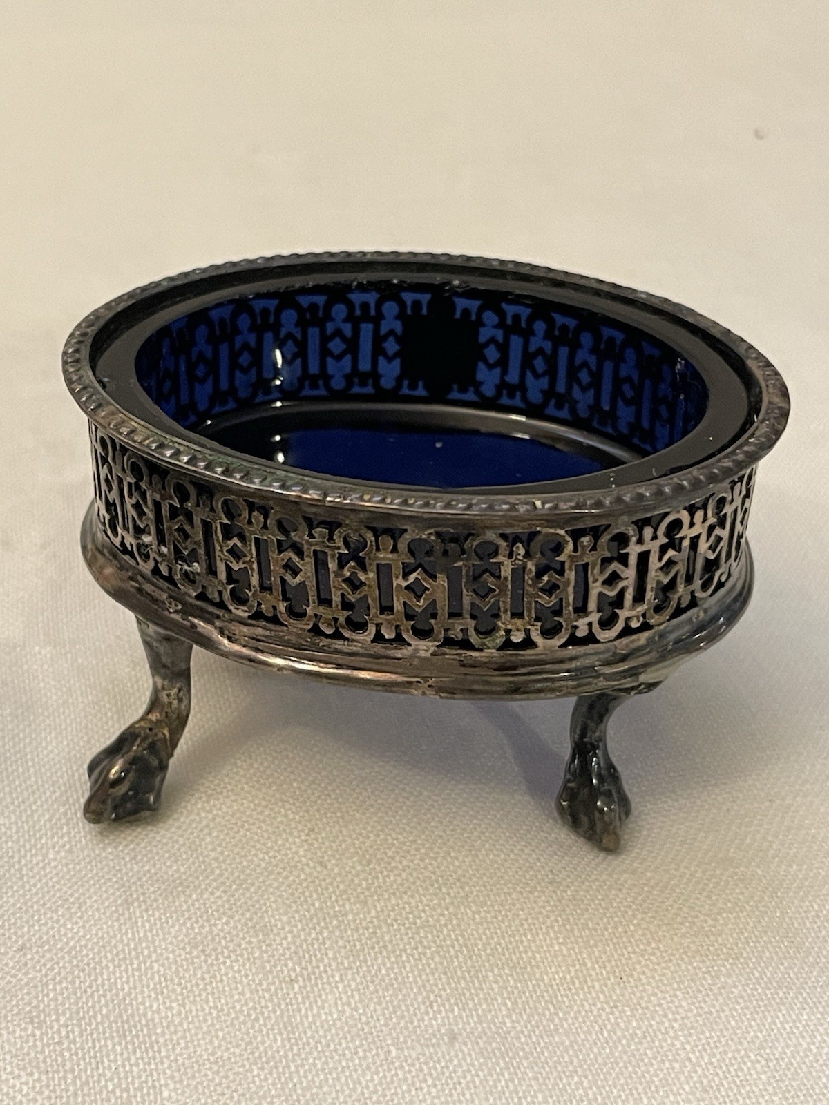 4 Victorian Sterling Silver Colbalt Salt Cellars with spoons (2 Stlg) 156g .925