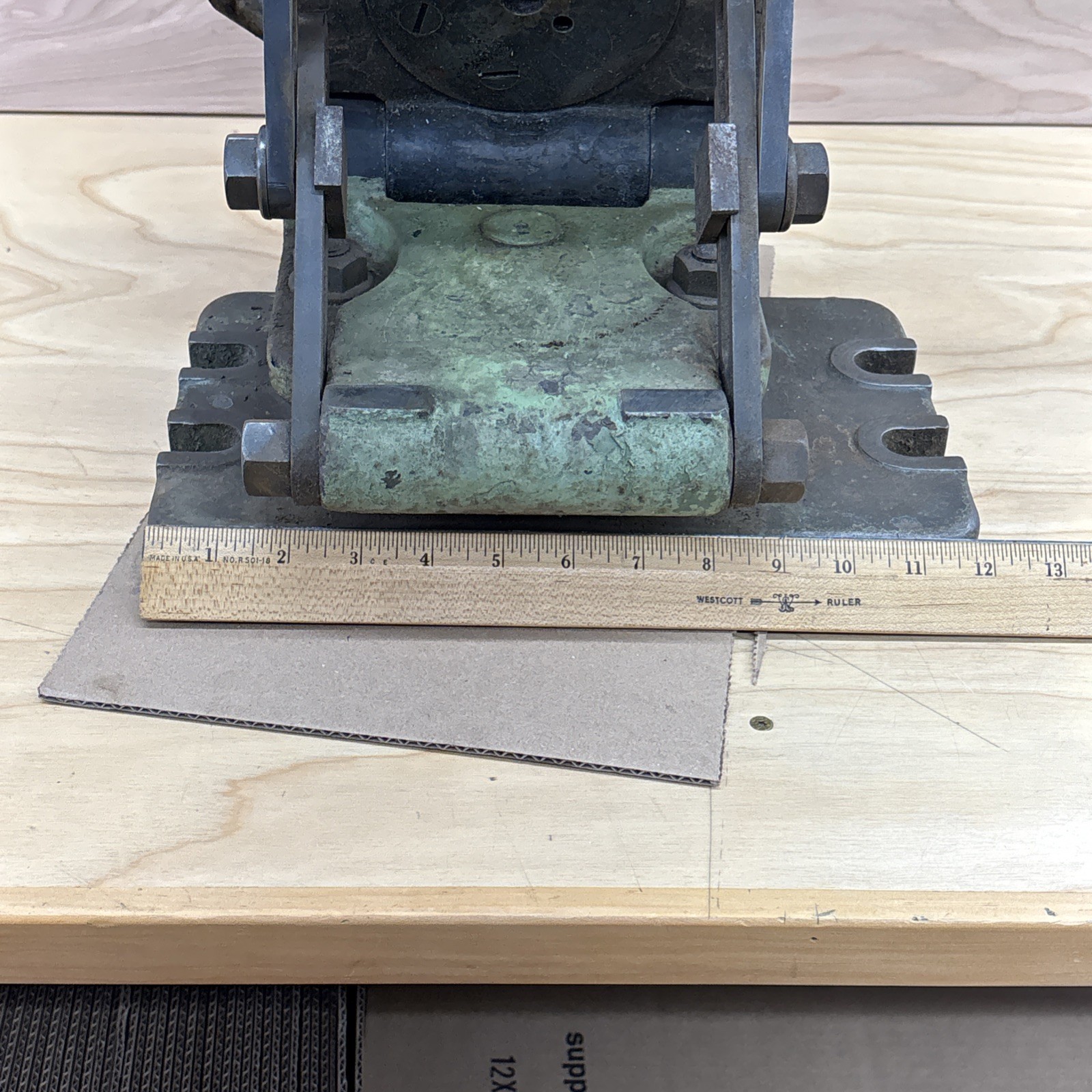 Brown & Sharpe No 3 Universal Tilting Vise 6” Jaw Double Swivel Base