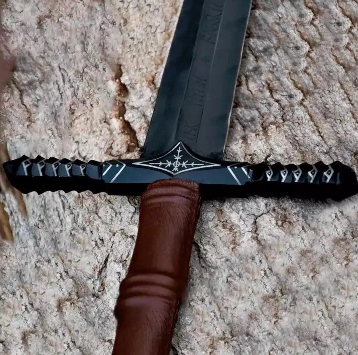 Hand Forged Carbon Steel Viking Sword Battle Ready Medieval Sword With Scabbard.