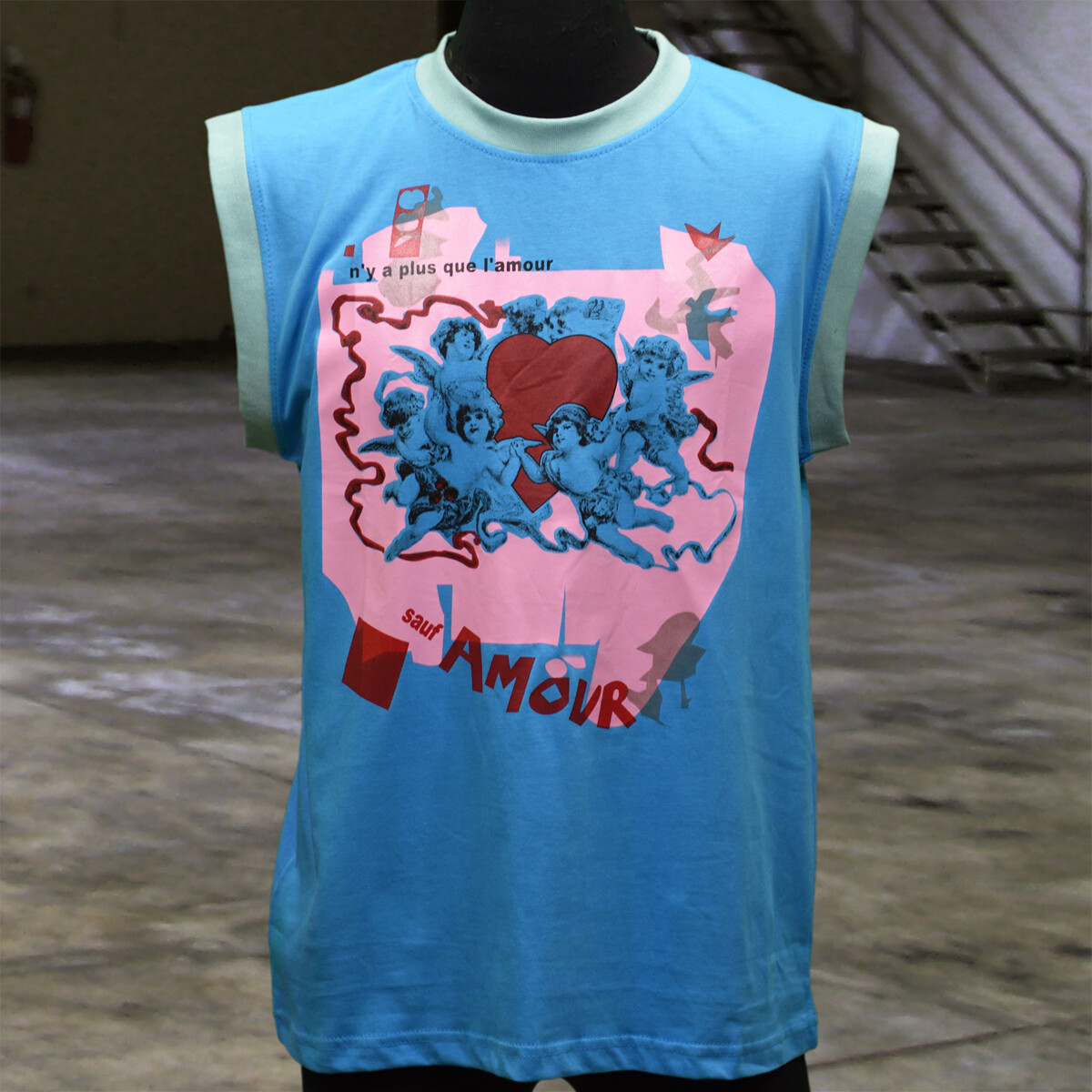 Michael Jackson BEAT IT Video Accurate "AMOUR" T-shirt, Thriller, Sleeveless