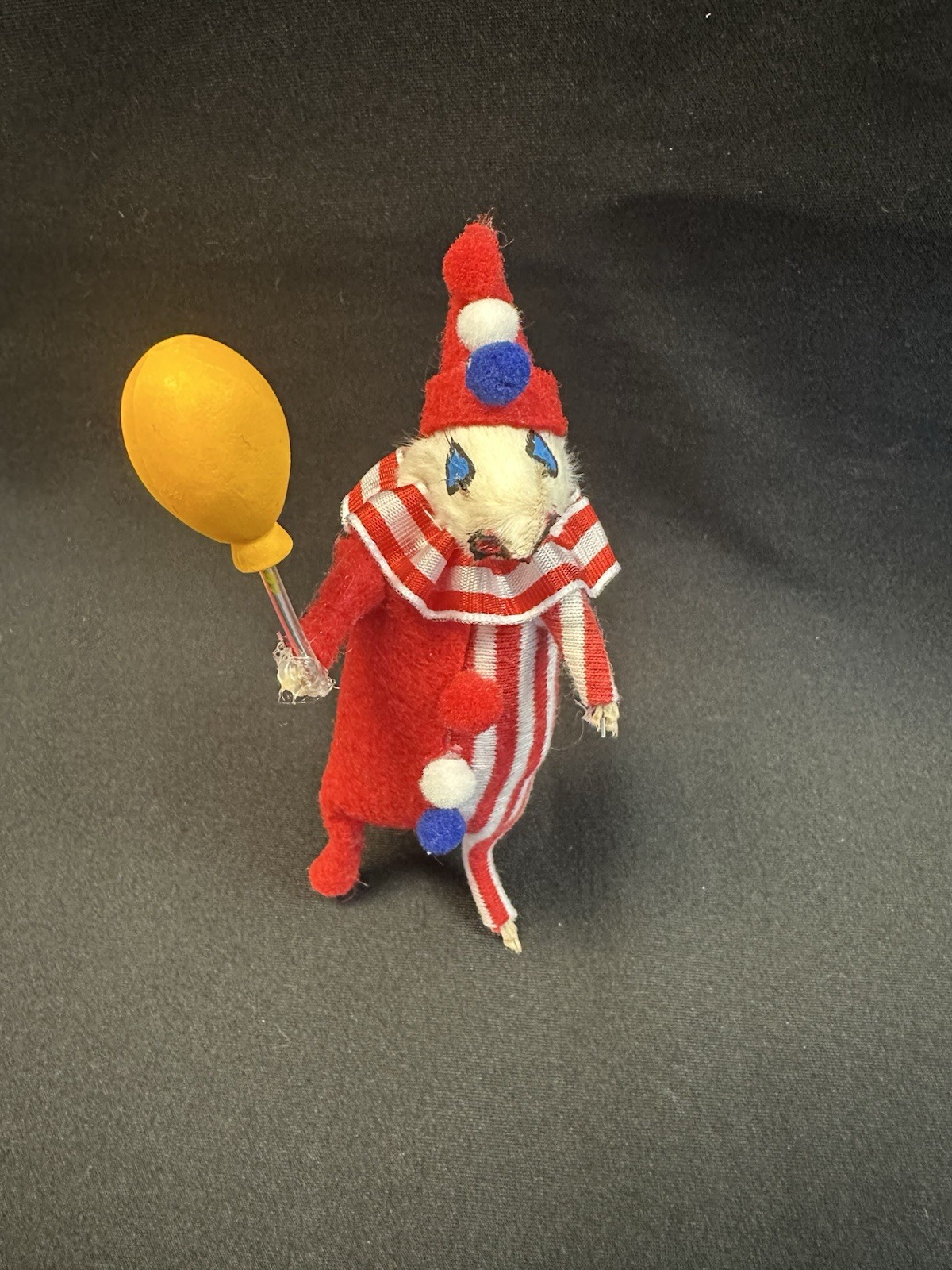 Taxidermy Mouse Clown Mouse Oddities Curiosities Taxidermy Art