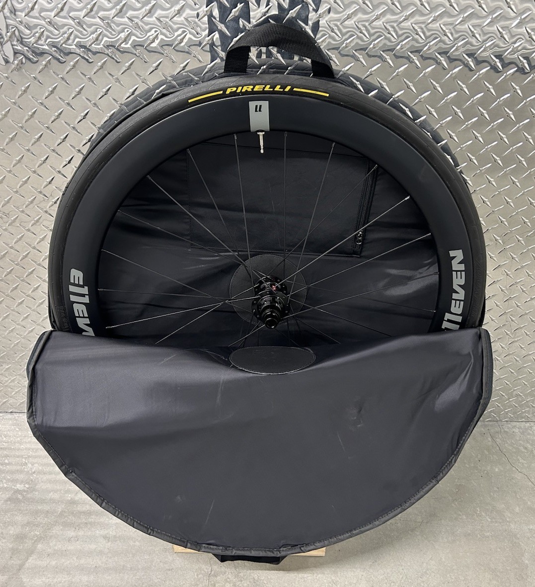 Mavic Single Wheel Padded Wheel Bag