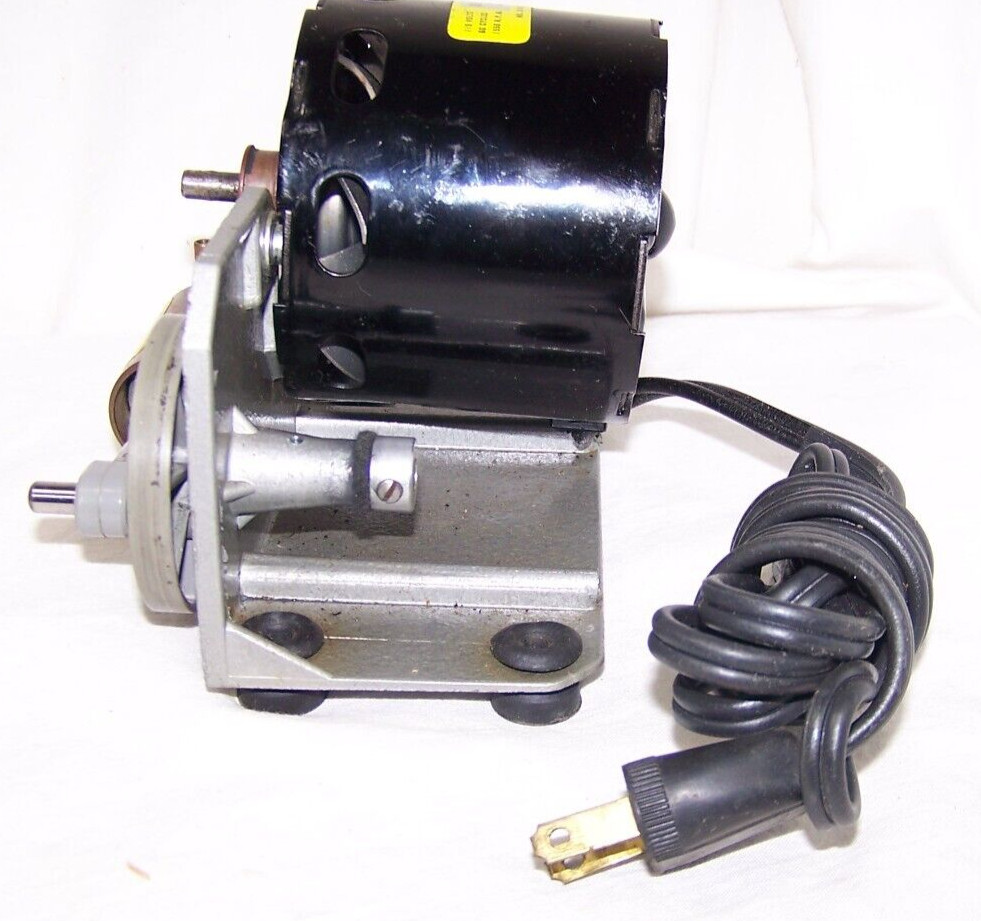 Vintage DELTA DELUXE PISTON PUMP Aquarium Piston Air Pump