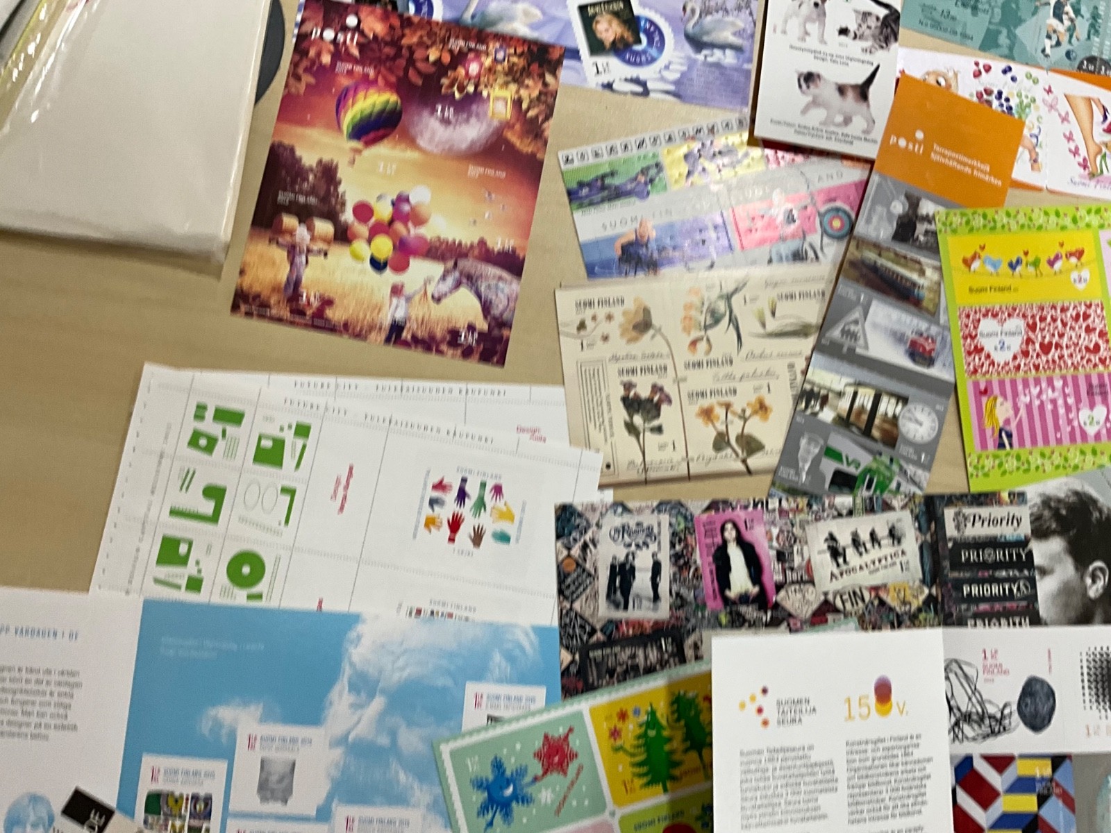 Finland MNH Stamps modern sheets booklets 102 different items @4*