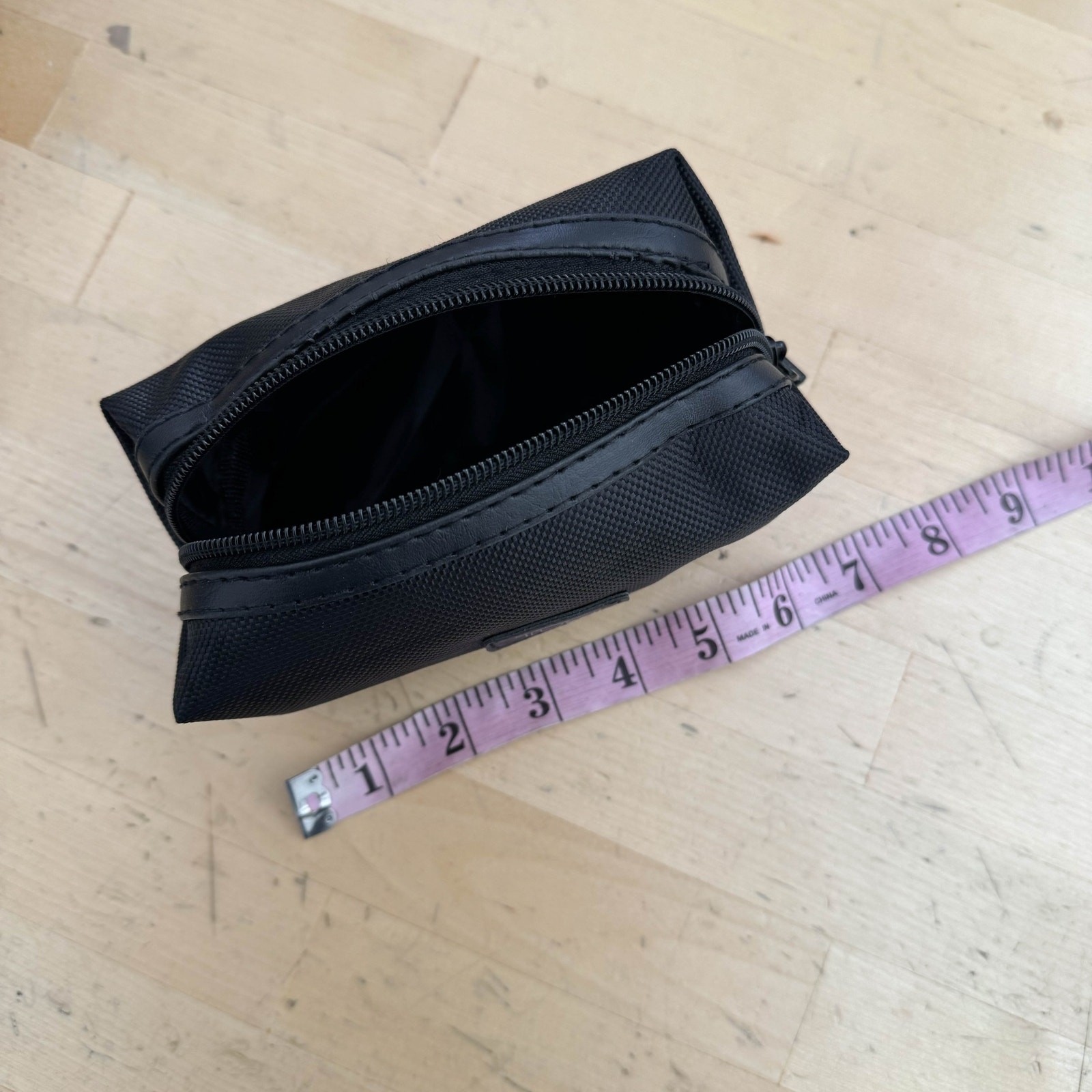 Tumi x Delta Small Black Toiletry Makeup Amenity Travel Bag Dopp Empty