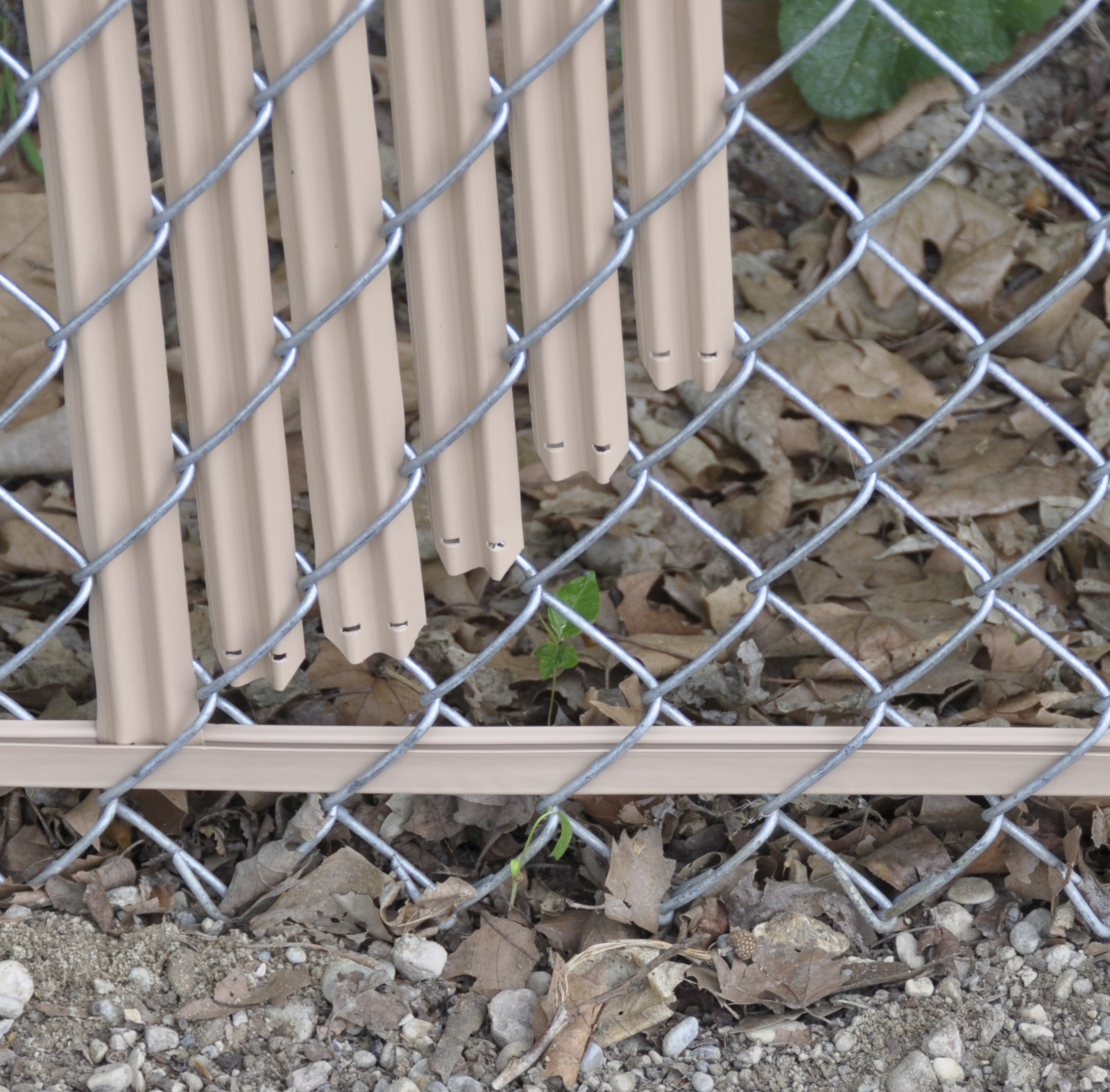 Chain Link Fence Privacy Slats - Single Wall - Bottom Locking Slat - 9 Colors