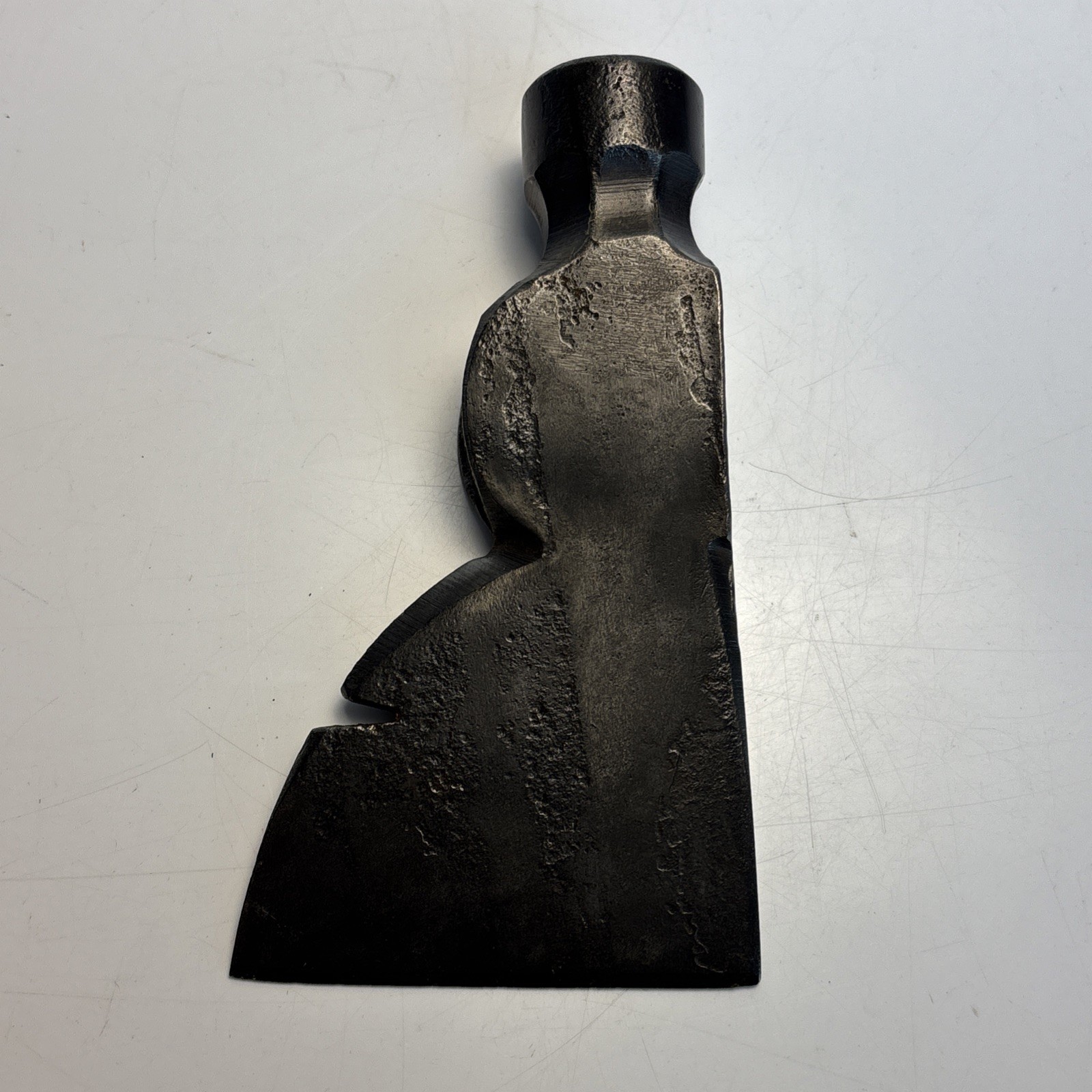 Vintage PLUMB 26 oz Carpenter’s Hatchet Head Nail Puller Notched Blade USA