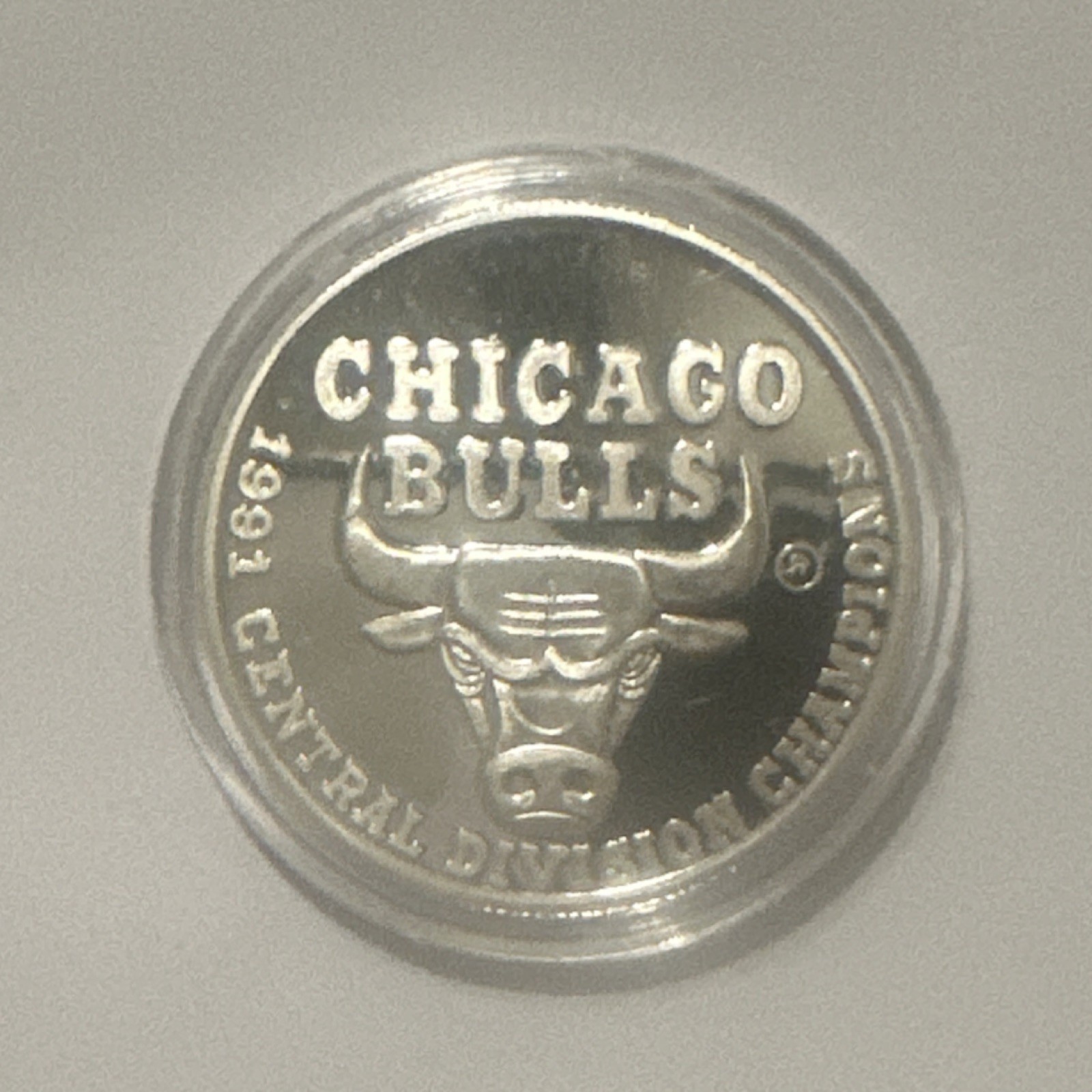 Chicago Bulls 1991 Chicago Stadium Limited Edition Silver Commemorative Coin