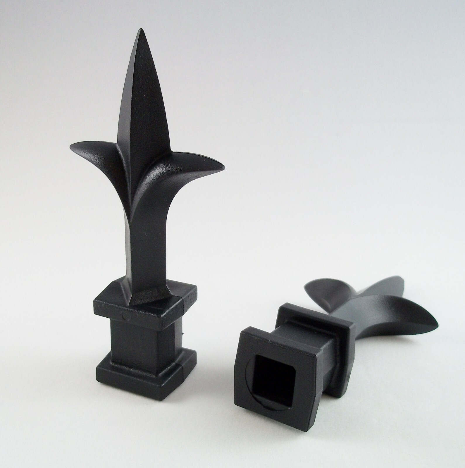 10 EACH (1/2-INCH) BLACK PLASTIC IRON FENCE FINIAL TOPS 1-50 TRIAD SPEAR