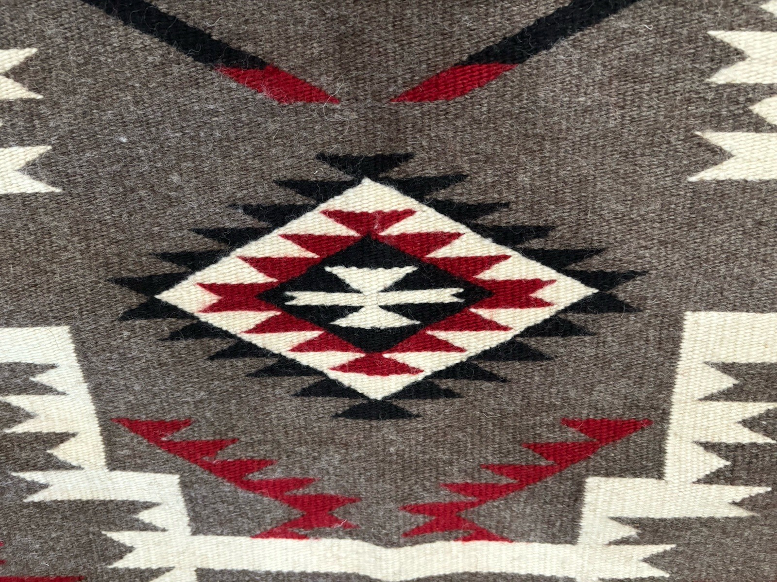 Vintage Navajo Rug Native American Indian Teec Nos Pos Storm pattern 38" X 25"