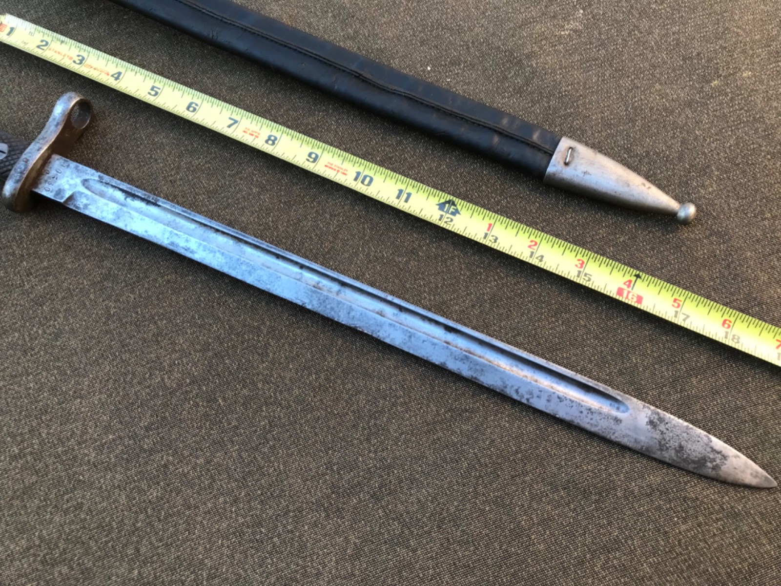 Spanish Mauser 1913 sword BAYONET with scabbard - also fits other rifles C-DESP