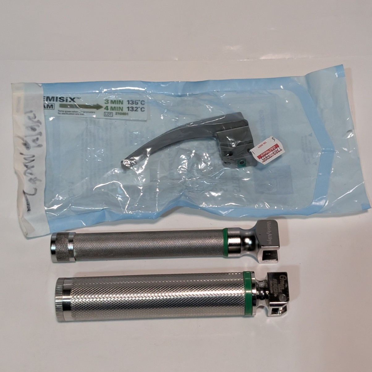 Pair of Fiber Optic Laryngoscope Handles (Welch Allyn, Rusch), Fiber Optic Blade