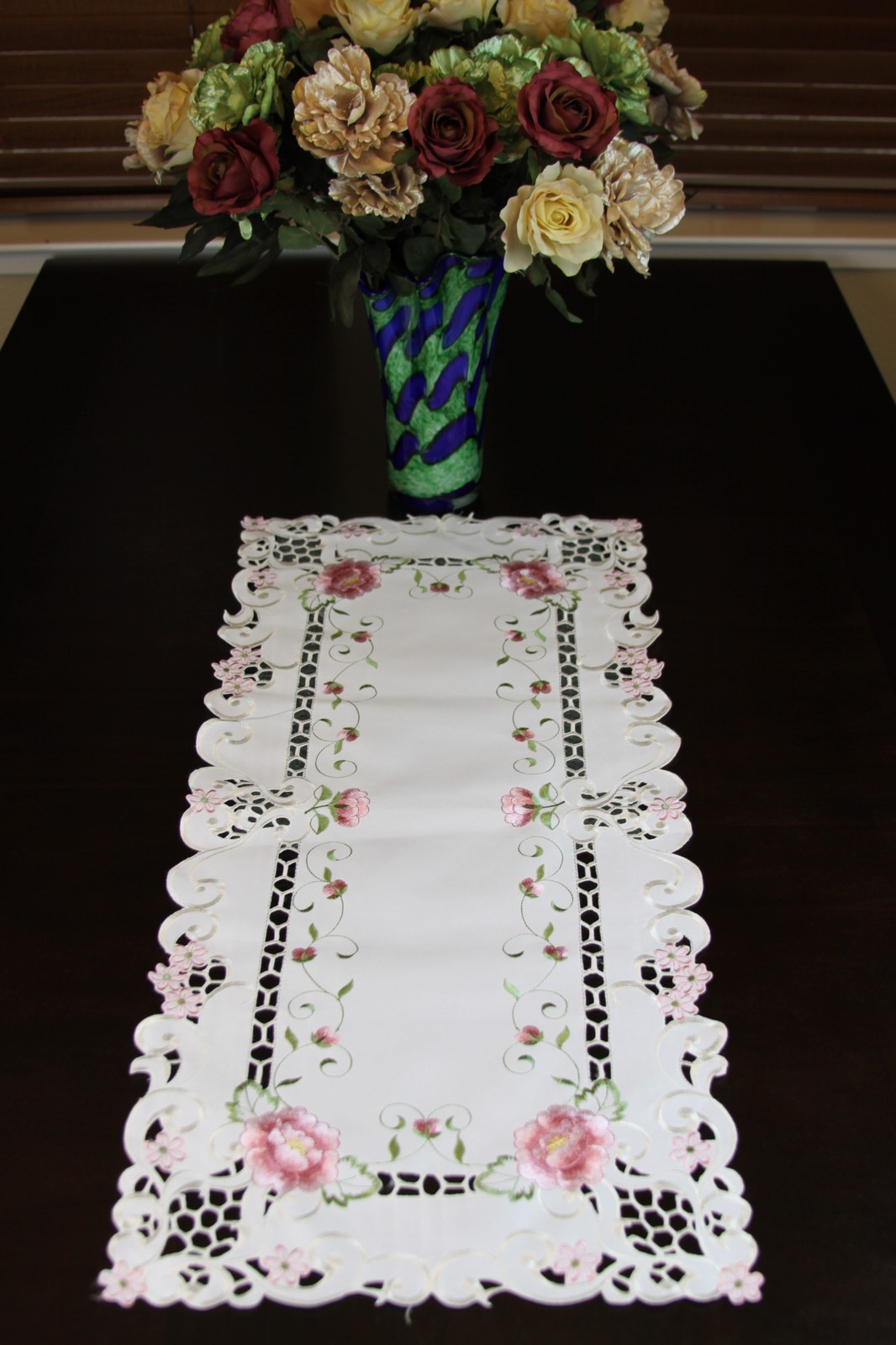Cutwork Embroidered Lace Rose Placemat Table Runner Scarf Wedding Party Dining