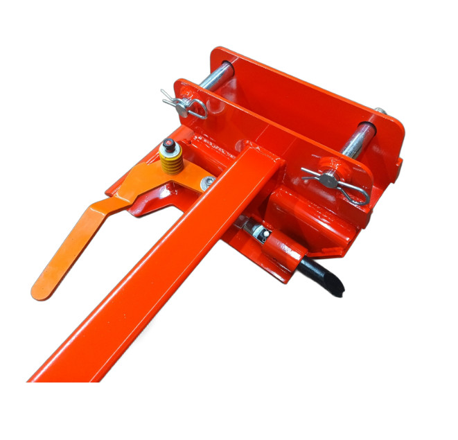 Kubota LA524 and LA525 Loader to Skid Steer Quick Attach Adapter