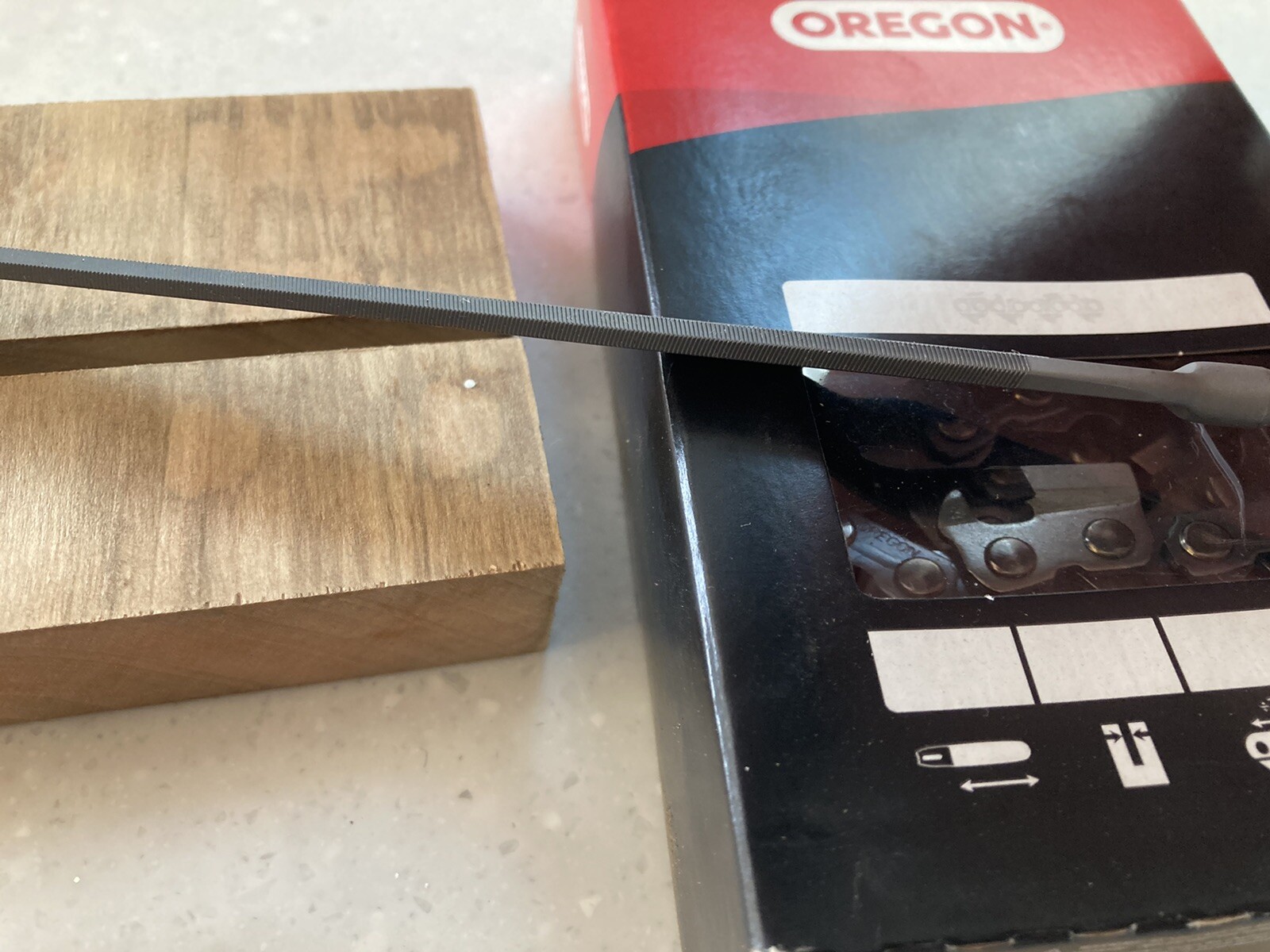 Vallorbe double bevel square chain file 2279