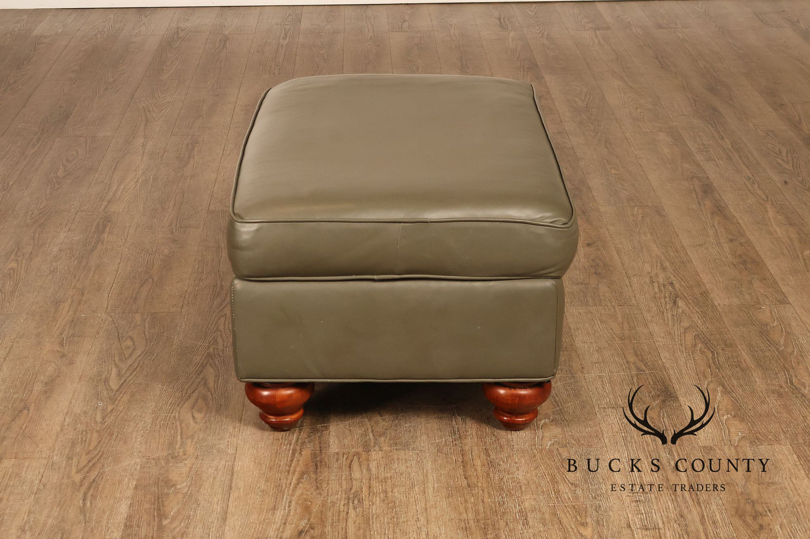Ethan Allen Traditional Leather Ottoman