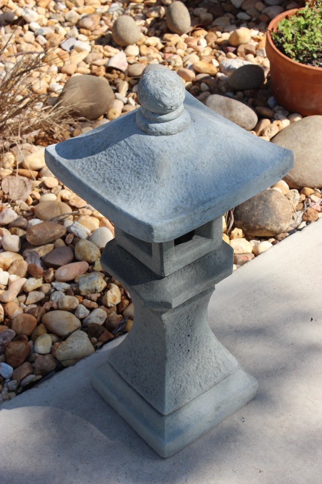 PAGODA ORIENTAL CONCRETE LANTERN JAPANESE GARDEN YARD CEMENT ART STONE STATUE