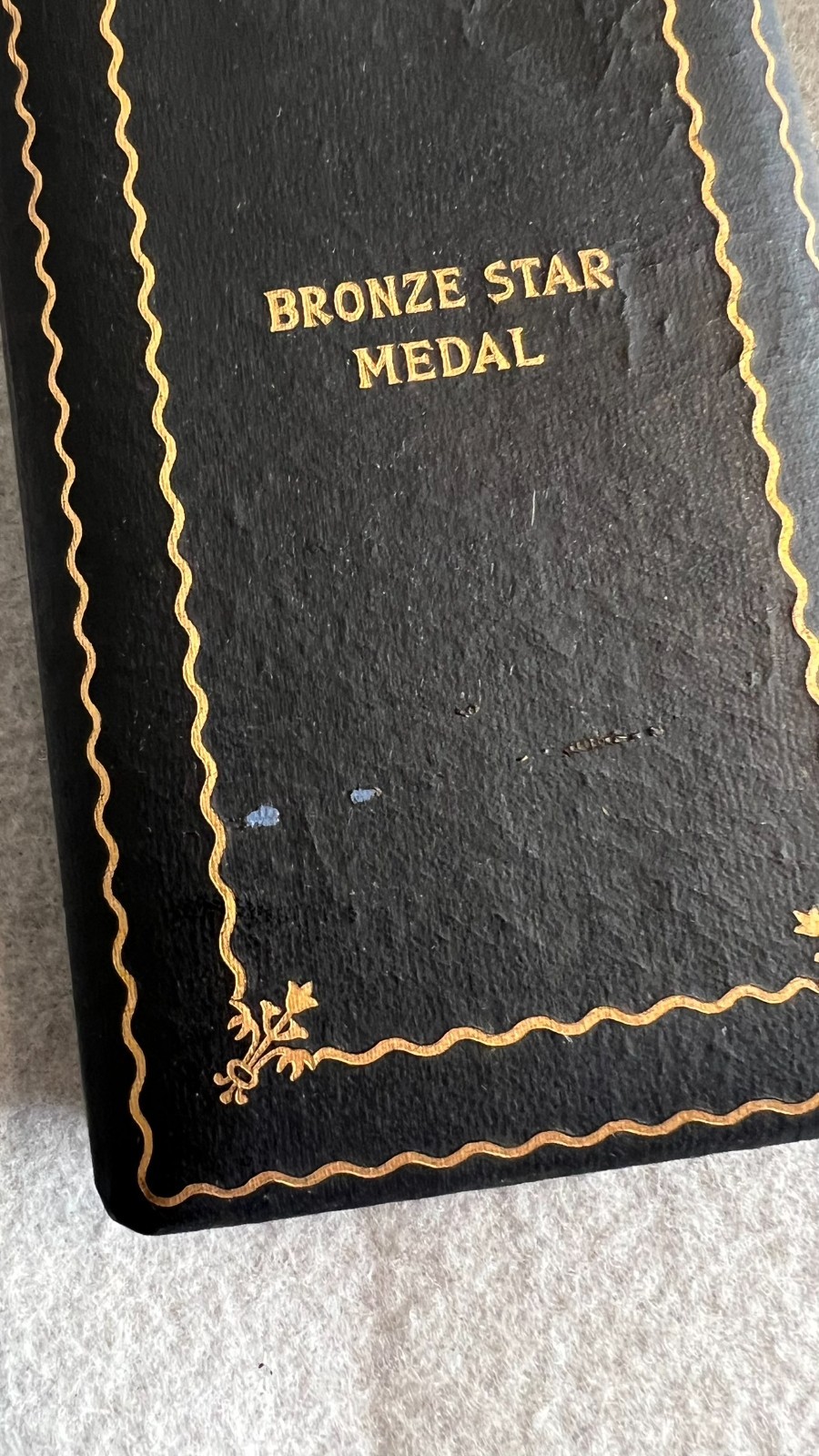 Vtg WWII Vietnam US Bronze Star Medal Presentation Case Coffin Box Only - Empty