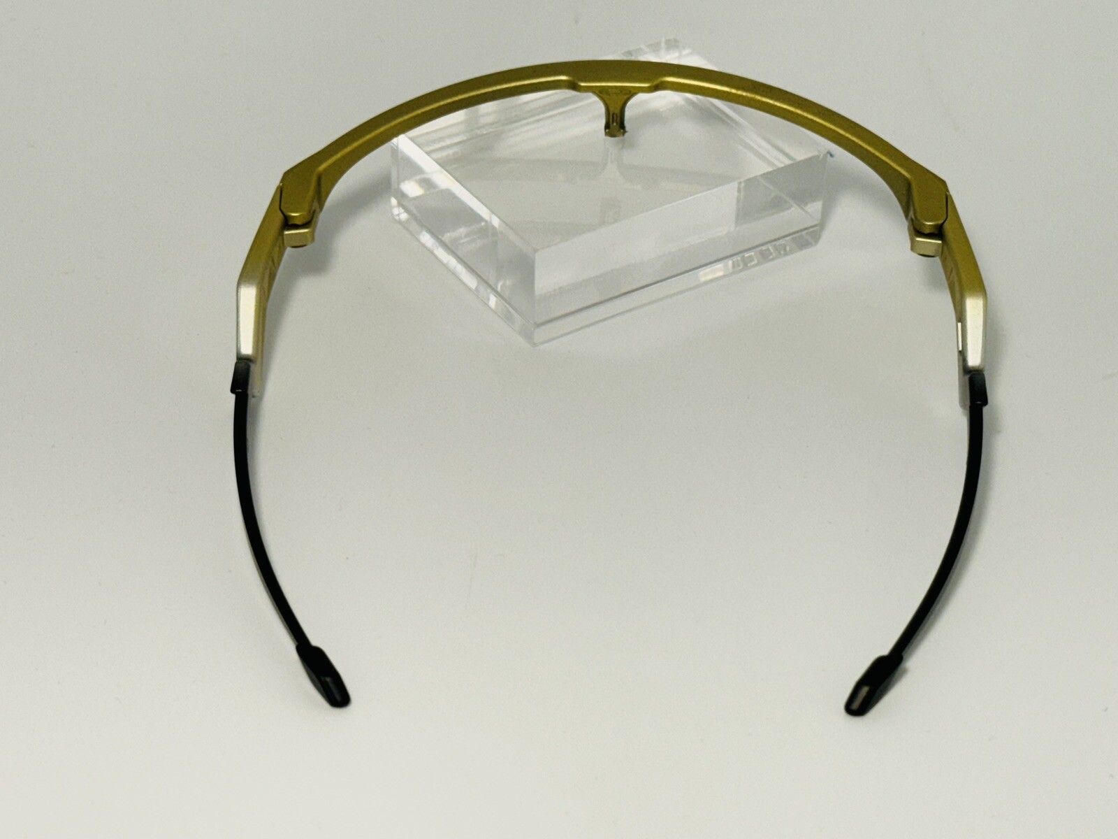 Oakley Resistor Patrick Mahomes Youth Sunglasses Bare Frame Only!! Gold Fade