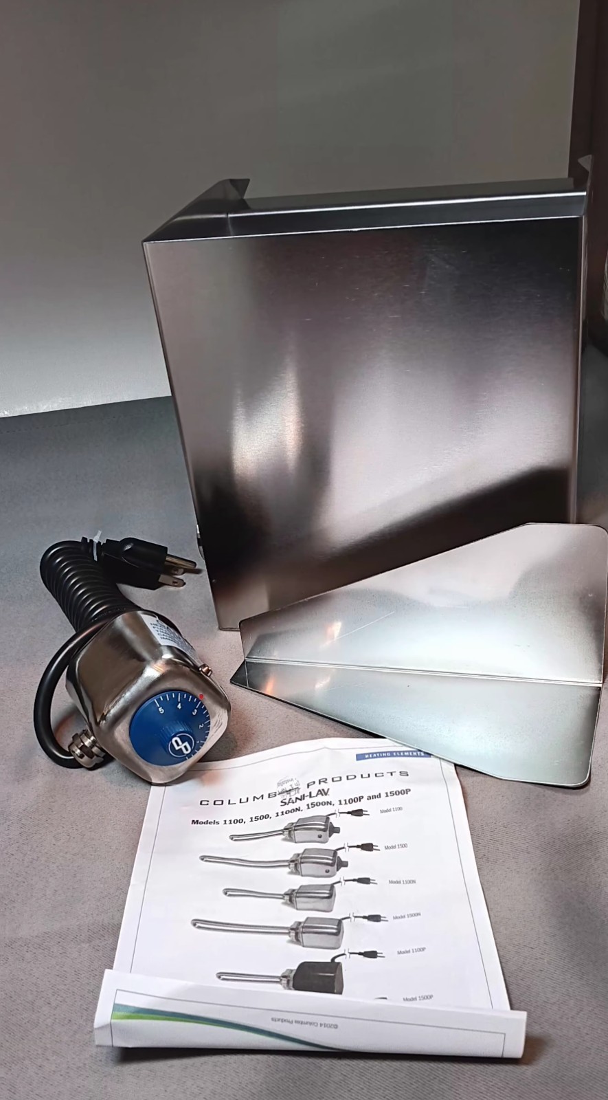 Columbia Sani-Lav Model 558 Knife Sterilizer Stainless Steel Cabinet, New in box