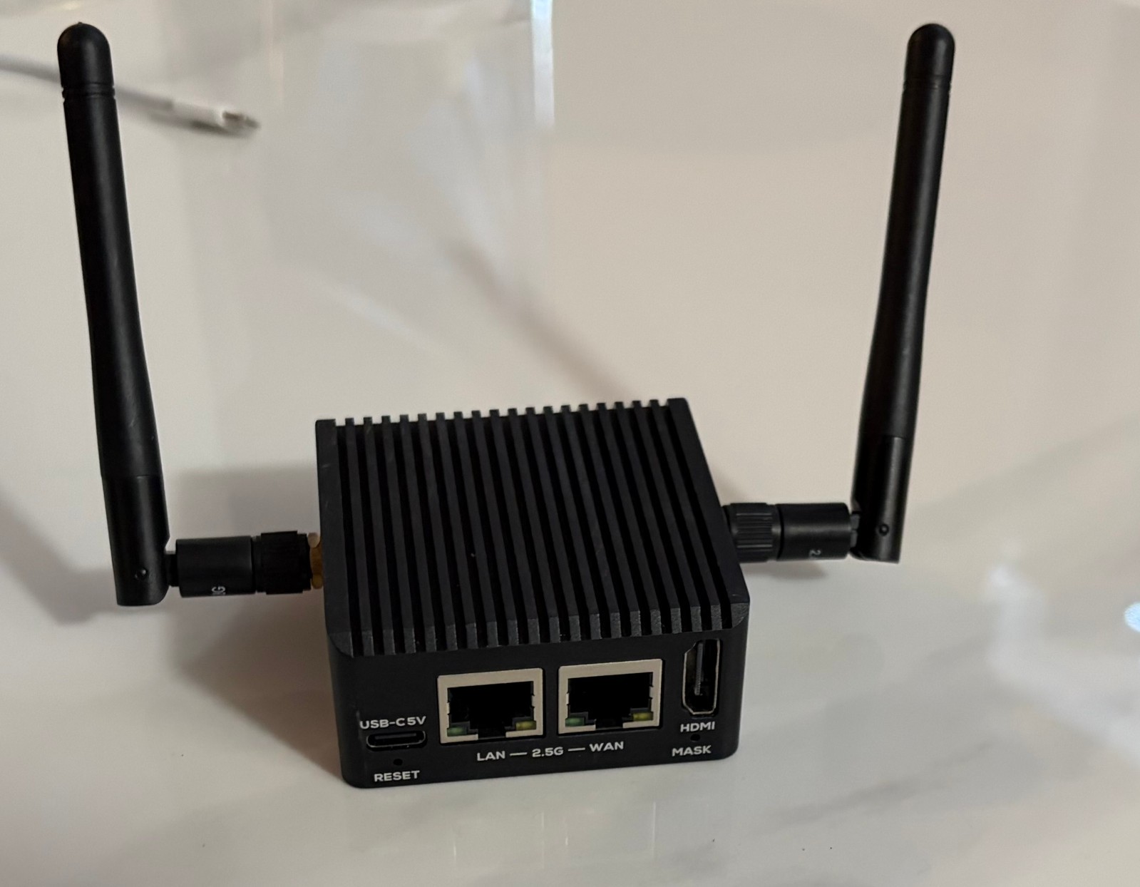 Friendly Elec NanoPi R5C Development Board w/ case - 4GB / 32GB + WIFI + Power