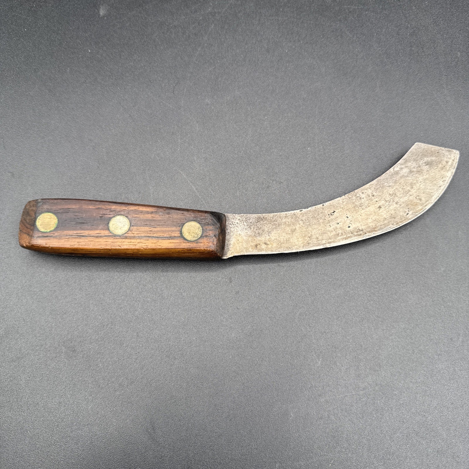 Vintage Hunting Skinning Knife 6" Blade Curved Brecht Company Made in St. Louis