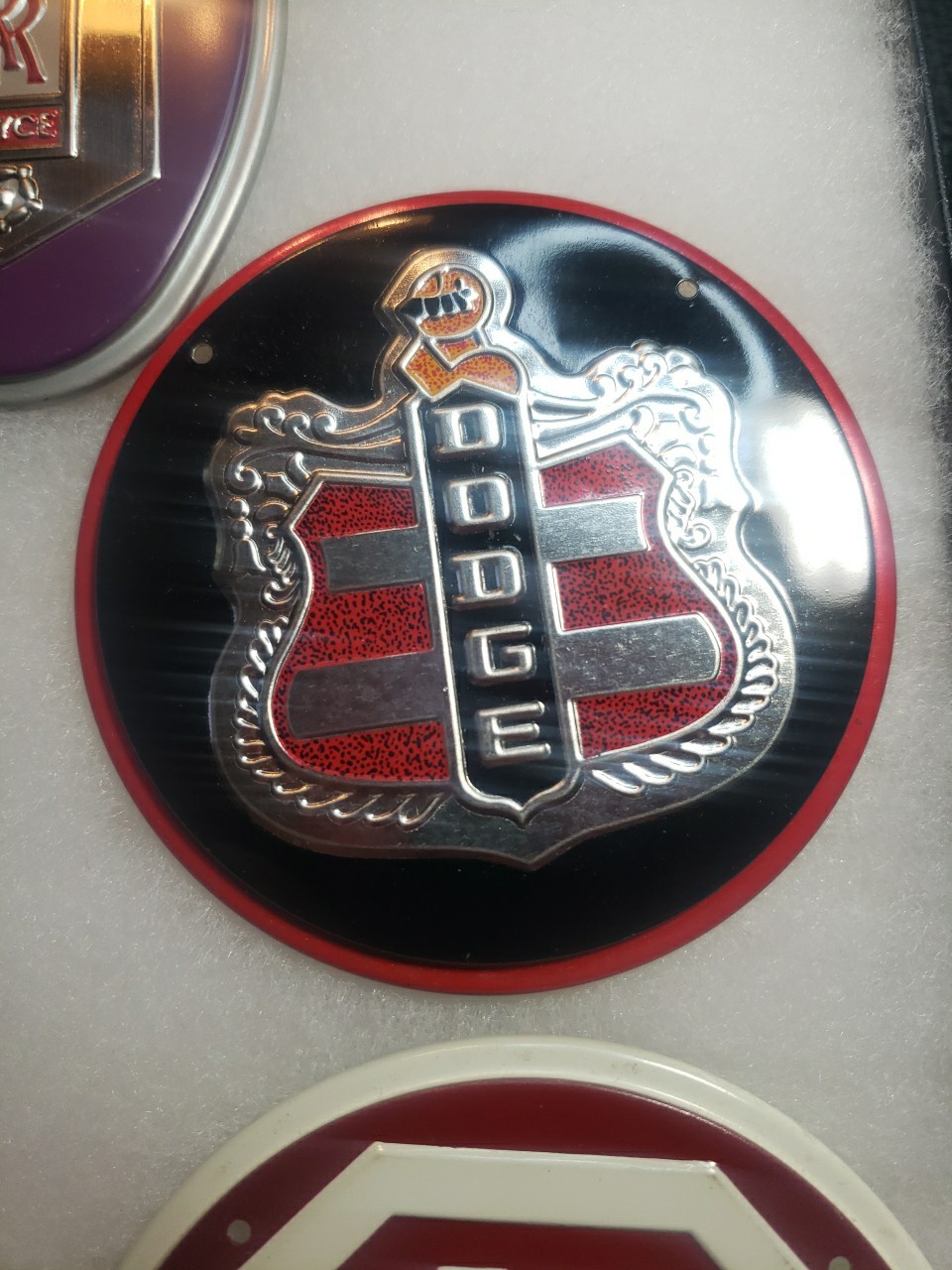 ORIGINAL 1950S WHEATIES CEREAL PREMIUM METAL AUTOMOBILE EMBLEMS SET 14 IN Case