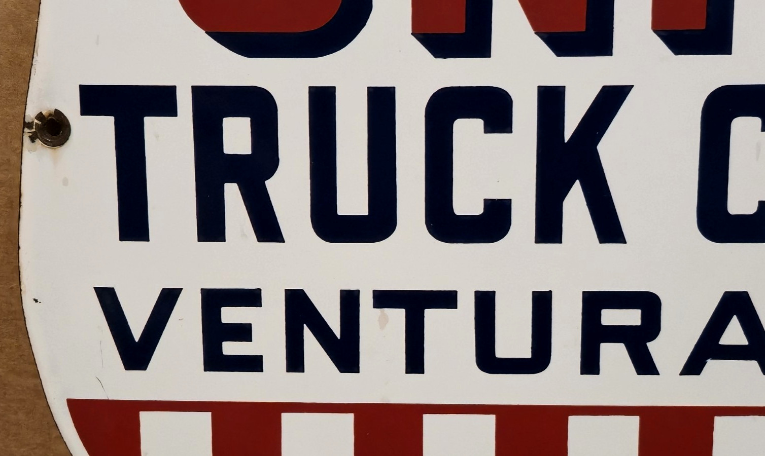 UNION TRUCK CO. VENTURA CALIF Porcelain Shield Sign - RARE!