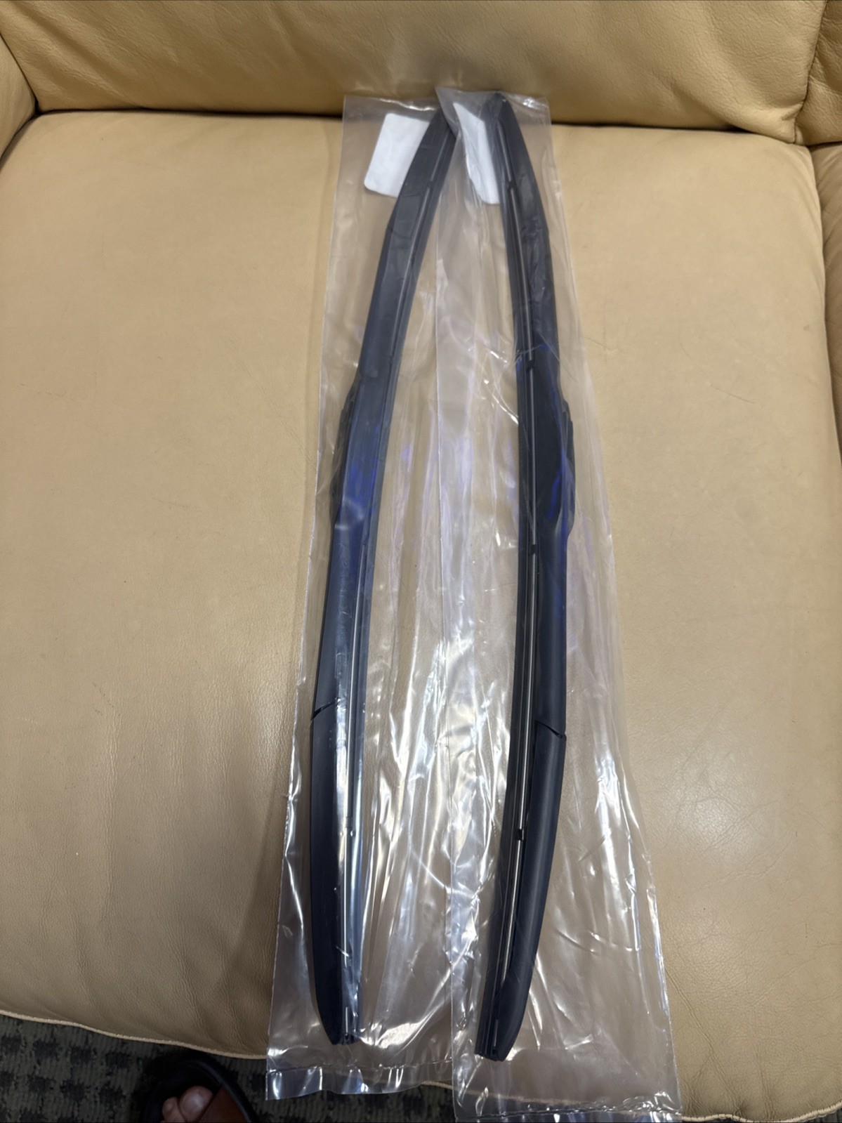 GM 19-22 SILVERADO SIERRA 1500 WINDSHIELD WIPER BLADE Pair GMC 84578275