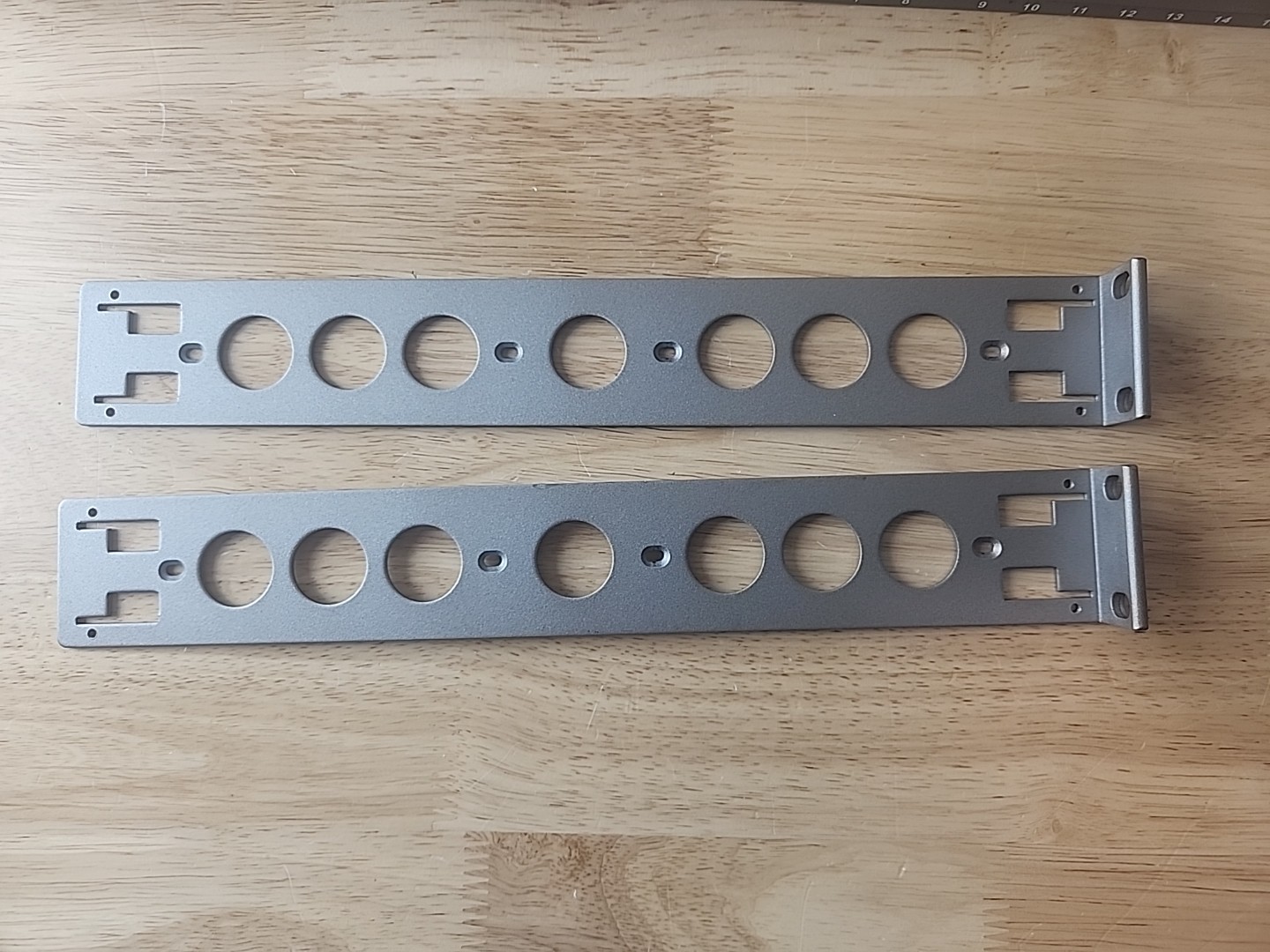 RARITAN MasterConsole CAT28 KVM Switch MCCAT28 (Used, Working)