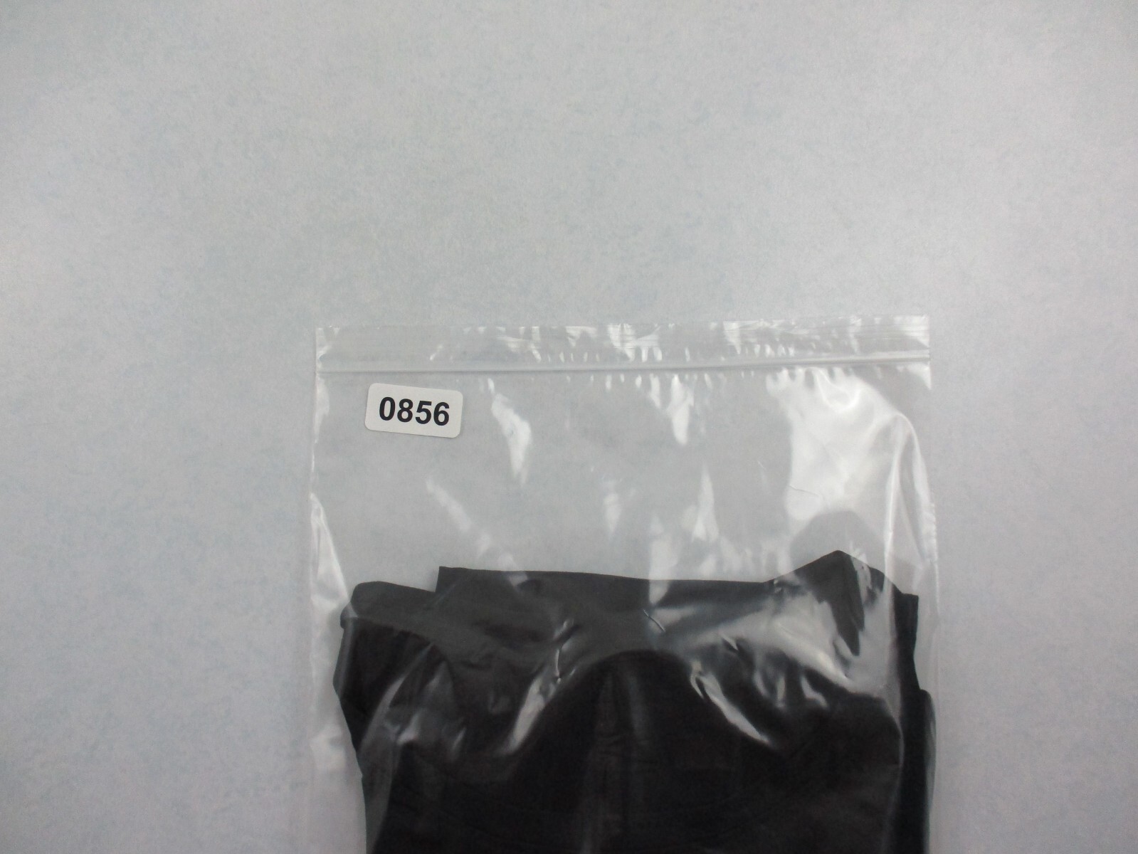 Under Armour Shirt Womens Large Black Mesh Base Layer Athletic Thumb Holes Logo