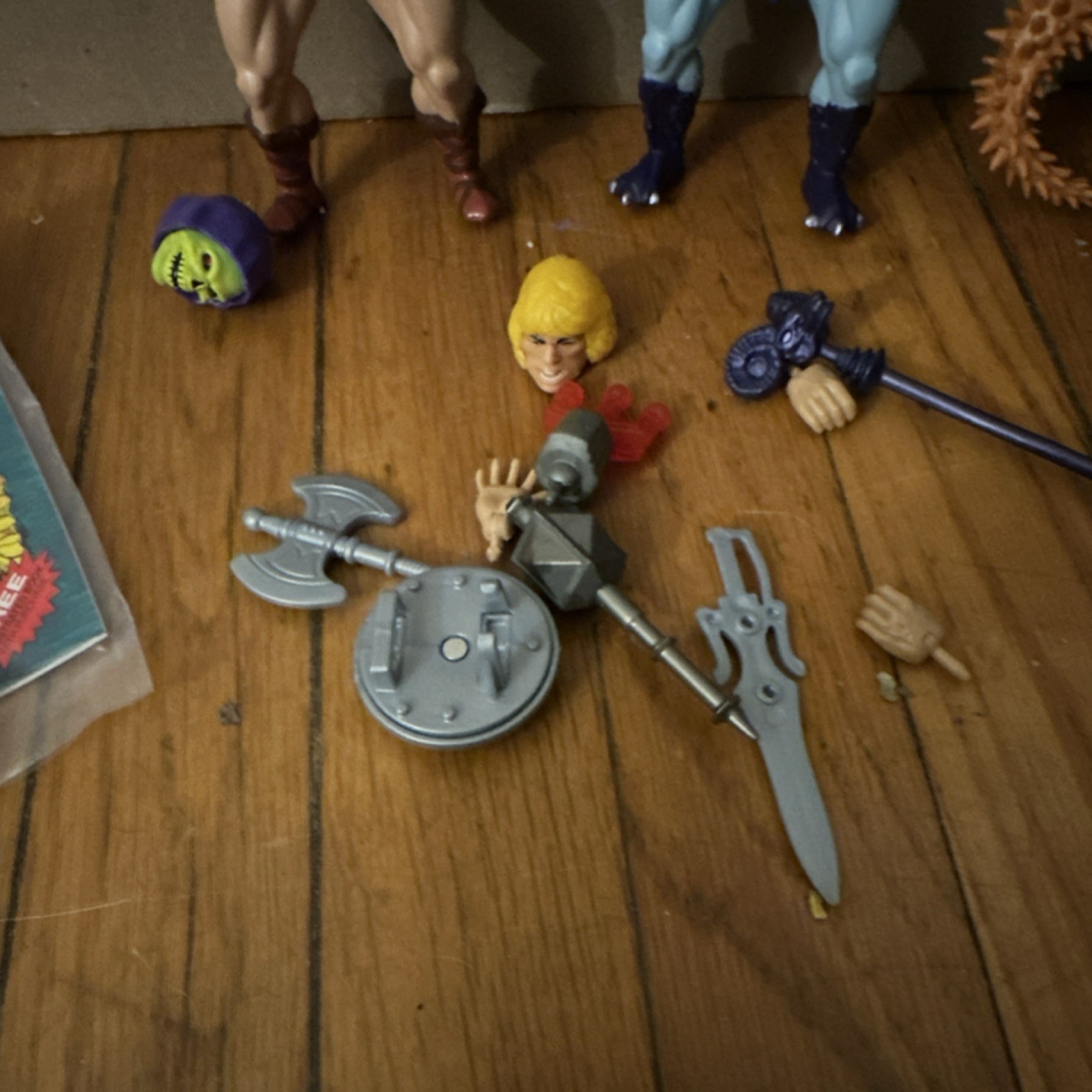 Masters of the Universe Action Figures Mixed Lot He-Man Skeletor Accessories
