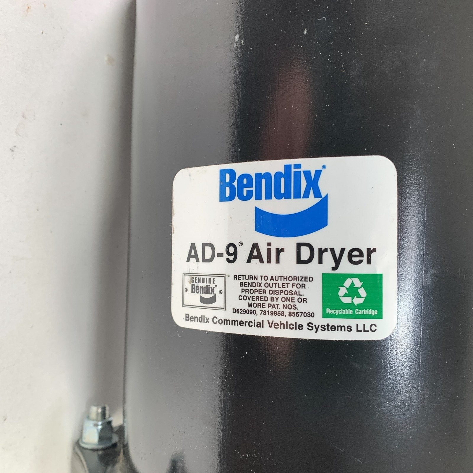 Bendix AD-9 Air Dryer Assembly With Valves Broken Sensor