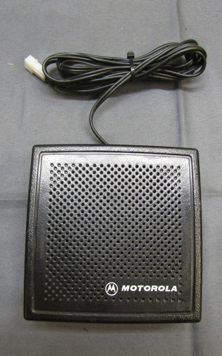 Motorola XTL2500 110 Watt 136-174 VHF MHz Remote Head Two Way Radio M21KTM9PW1AN