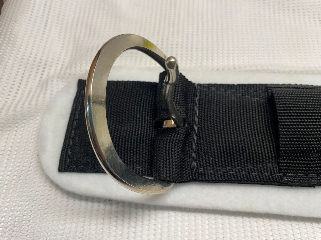 33" Black Nylon Western Cinch, Felt Lined, - New