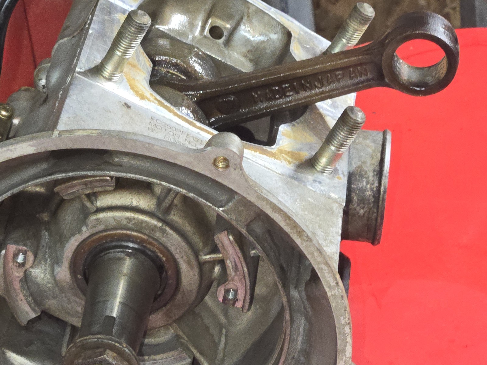 99-06 2000 Trail Blazer 250 OEM Engine Crankcase Crankshaft Crank Bottom End