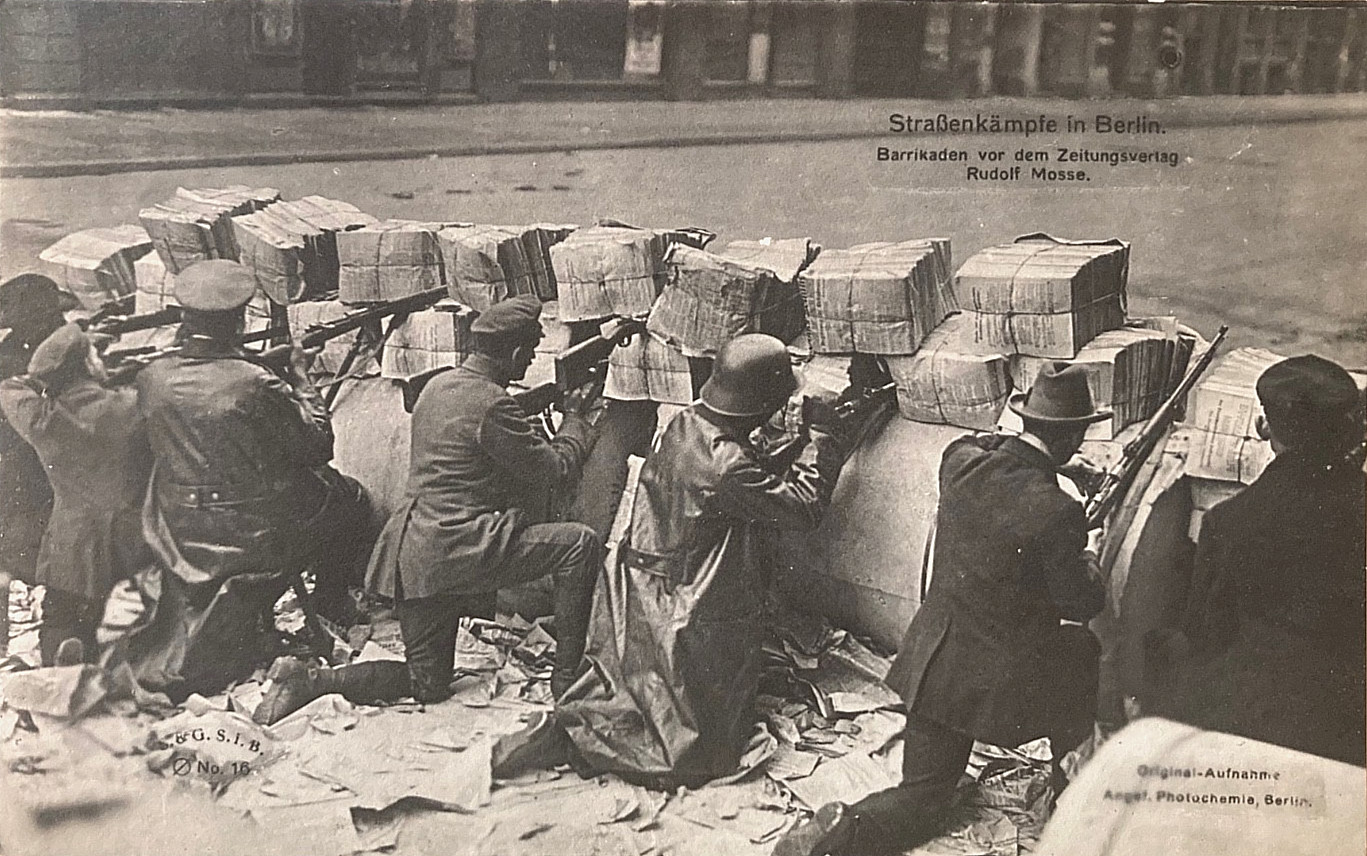 POST-WWI GERMAN FREIKORPS w/NEWSPAPER BARRICADES BERLIN 1919 PHOTO POSTCARD RPPC
