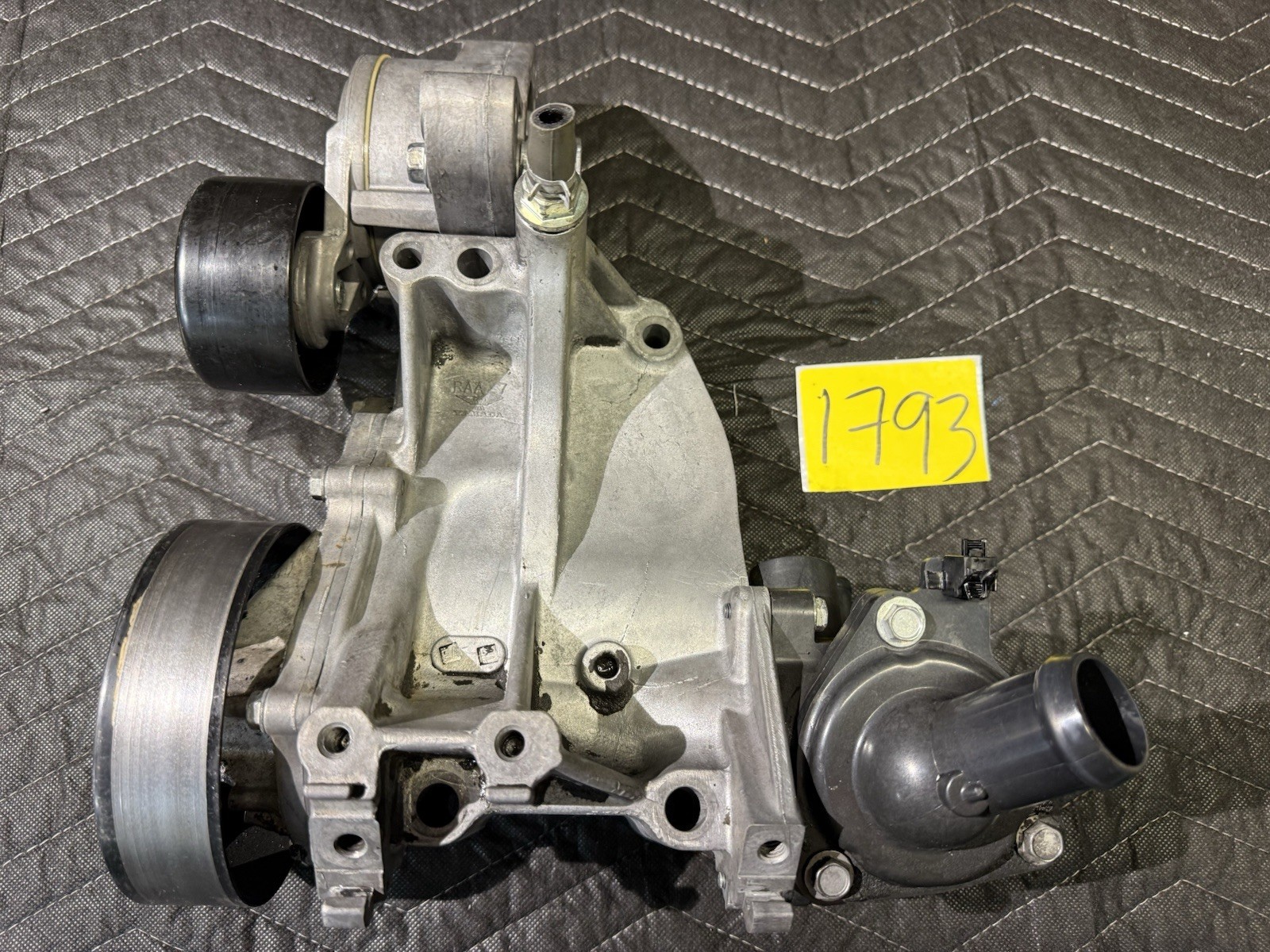 USDM OEM 04-08 Acura TSX Water Pump Housing Passage Pulley K24A2  19200-RAA-A01