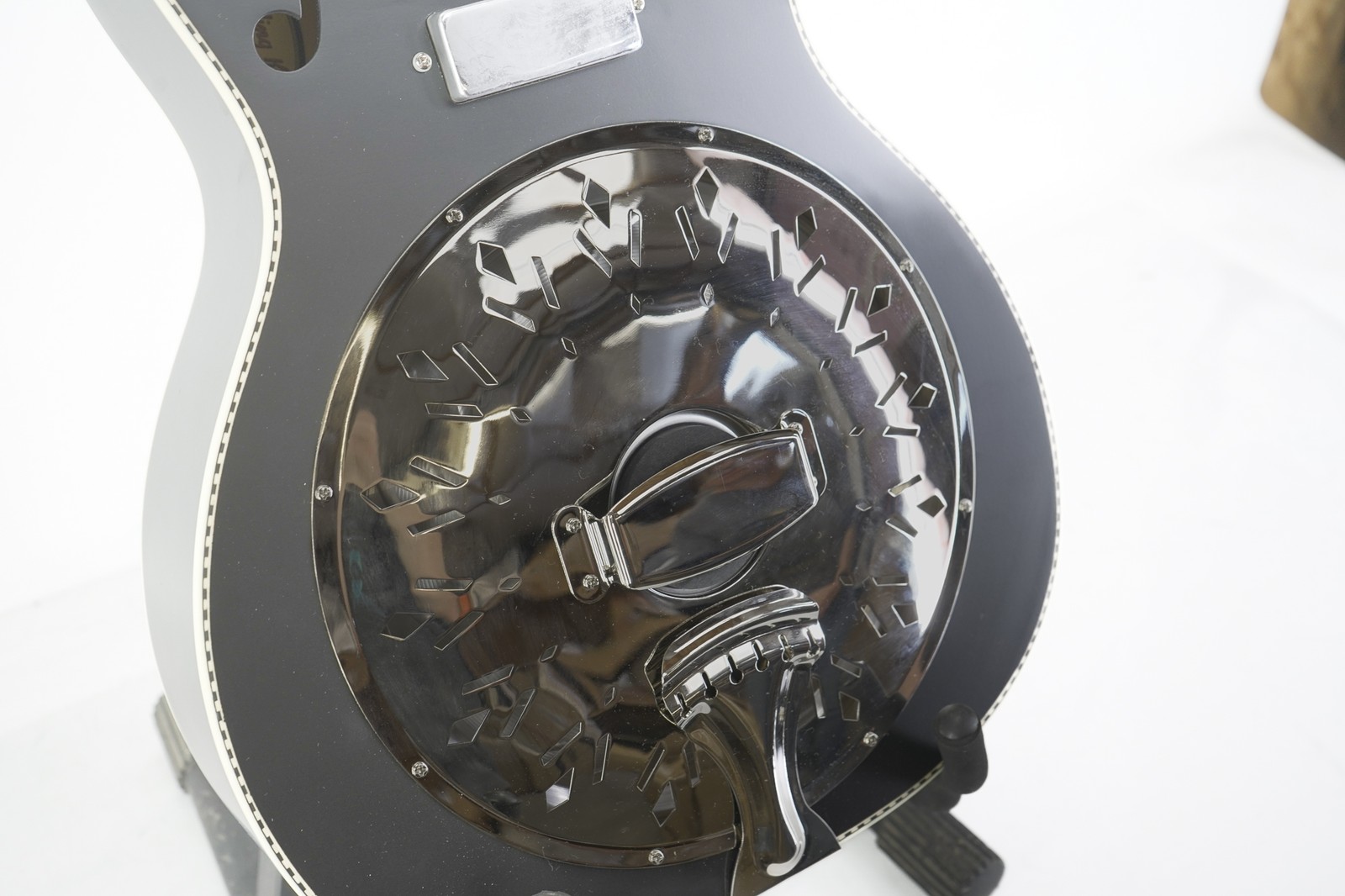 Recording King RPH-R2-E Dirty 30s Minnie Bucker Resonator Satin Black DAMAGED