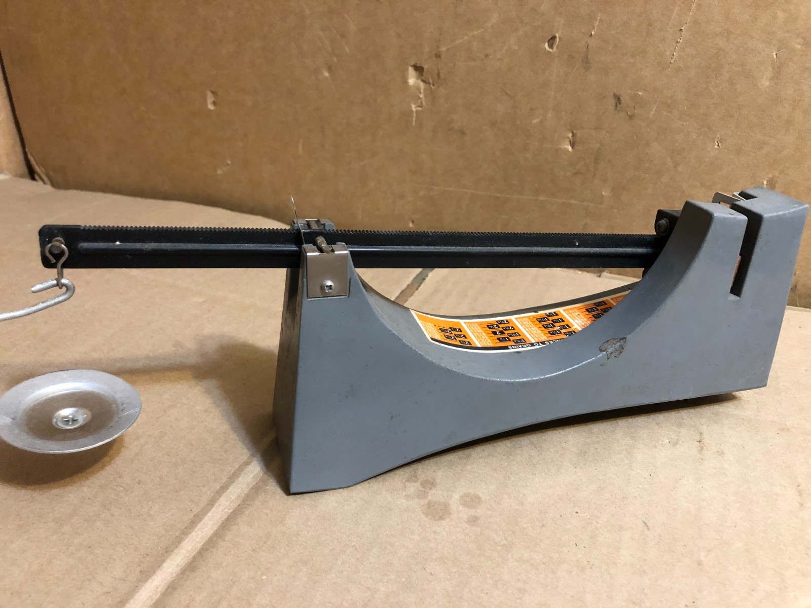 Lyman Reloading Model D-5 Powder And Bullet Loading Scale