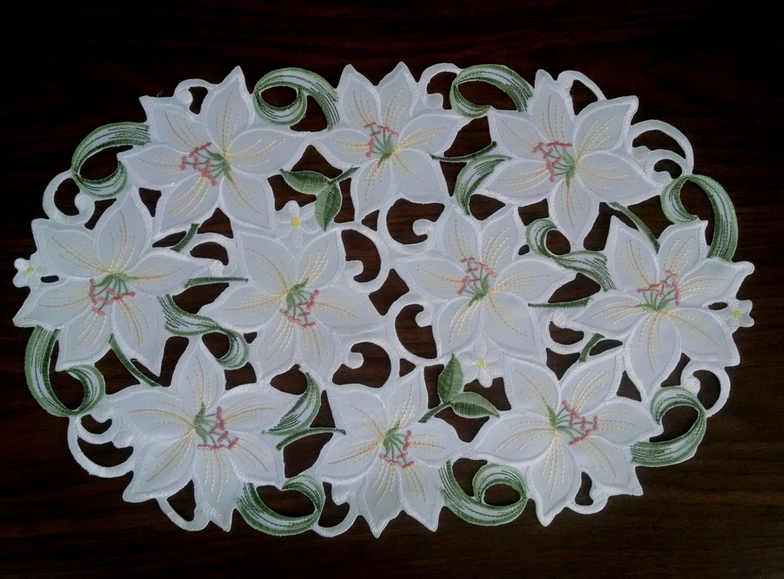 Doily Boutique Table Runner, Doily, Mantel Scarf with White Easter Lily Flowers
