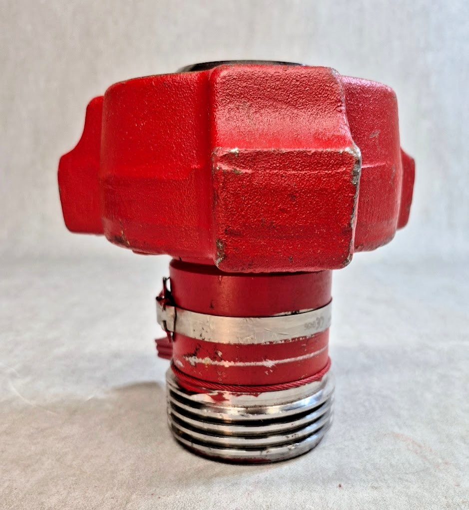 2" Figure 1502 SPM Female Union Configured for a 2" Bull Plug 15,000 psi