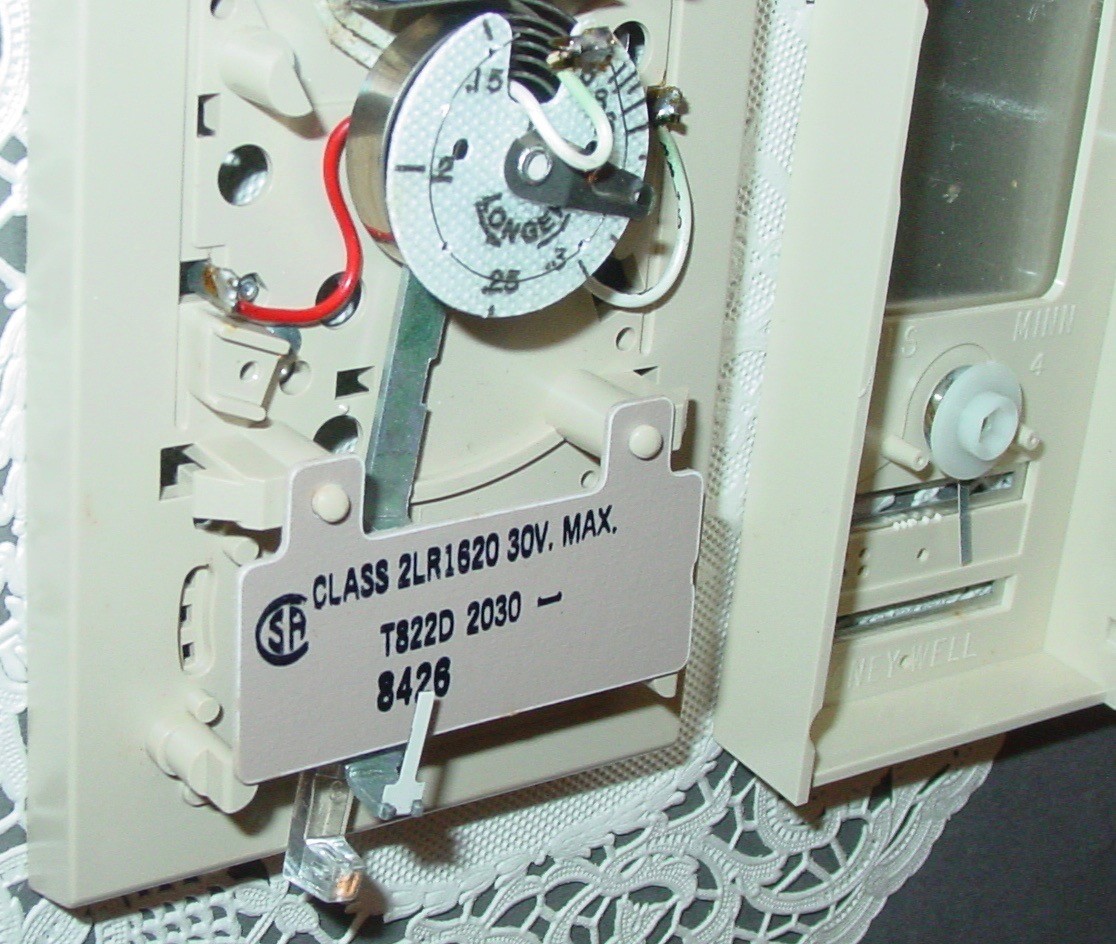 Vintage Honeywell T822D2030 Thermostat 24V Control Heating MCM Art Deco USA NOS