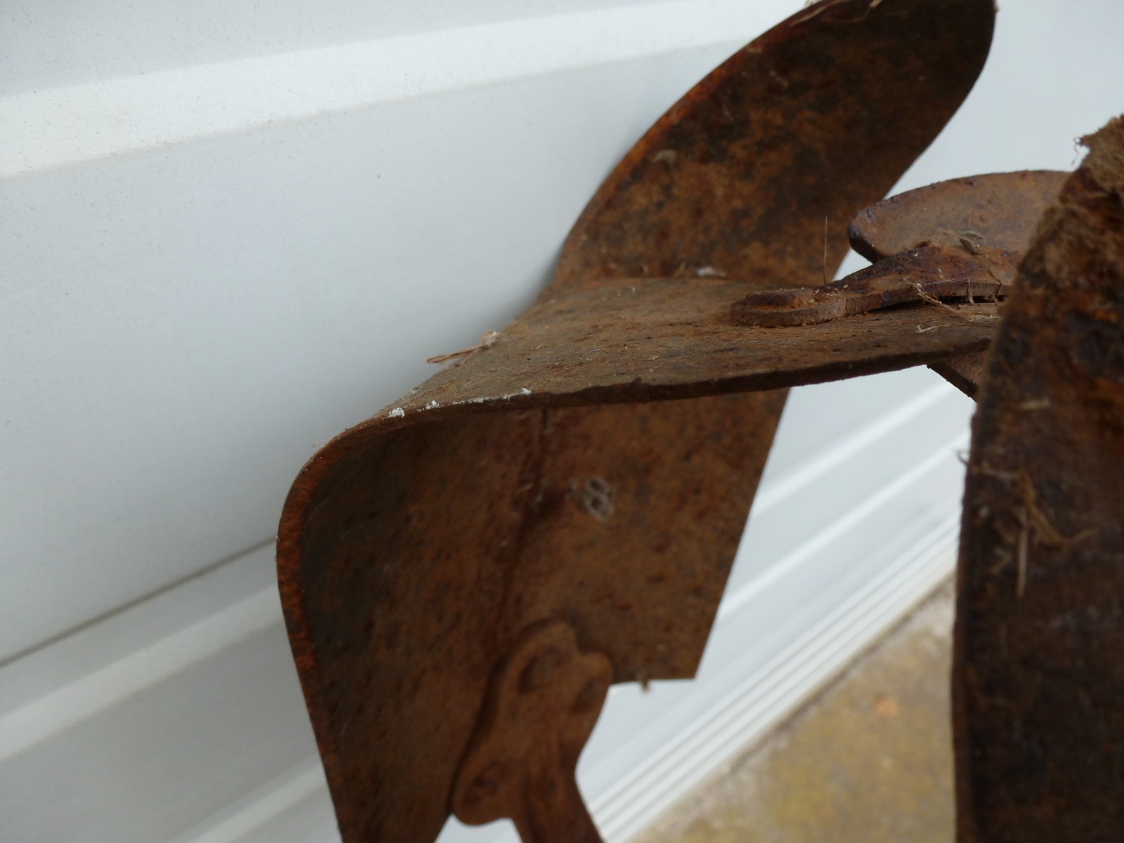 Vintage Seymour 6-Inch Post Hole Digger Auger with Wood Handle