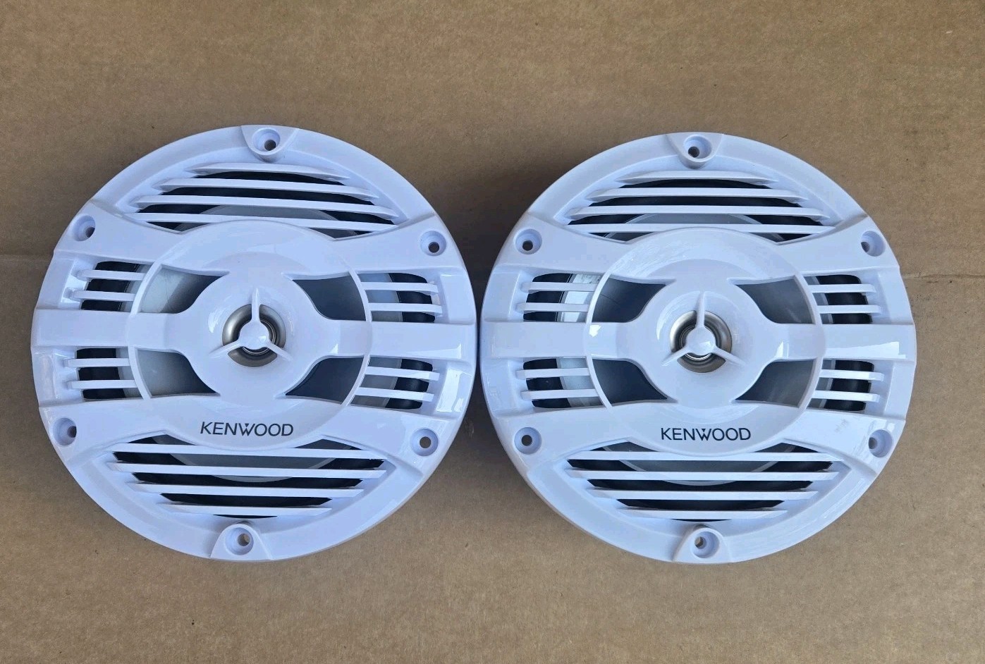 Kenwood KFC-1653MRW 6-1/2" Marine Speakers, WHITE