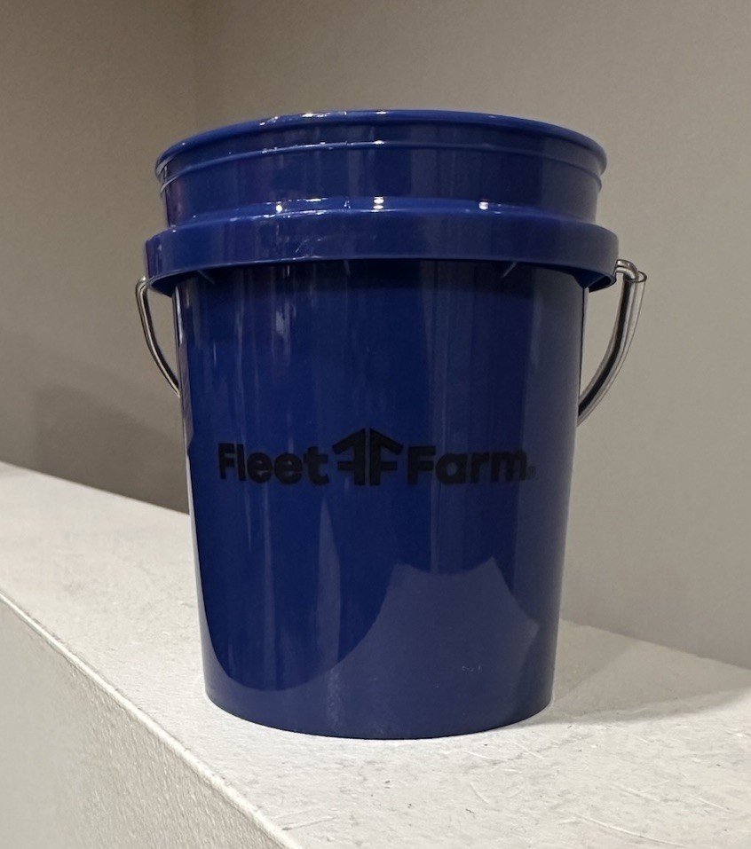 Fleet Farm Mini Bucket Set. ALL FOUR COLORS! NEW BLUE JUST RELEASED