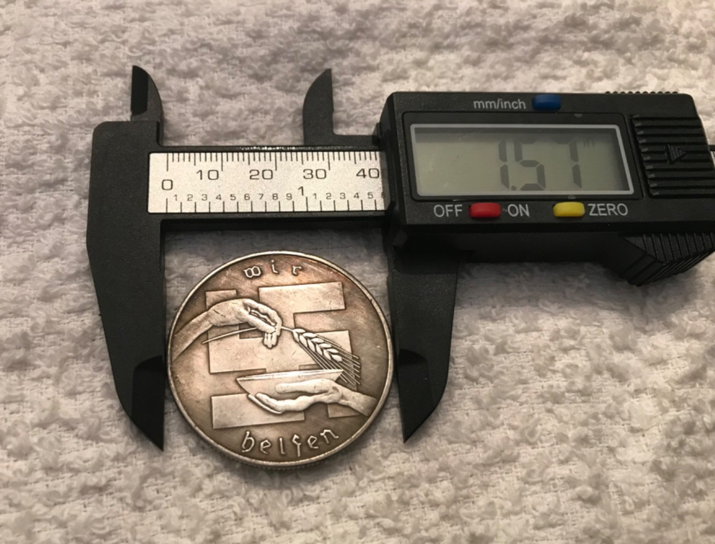 2 SHILLINGS GERMAN EAGLE WINTER RELIEF WWII COMMEMORATIVE COIN