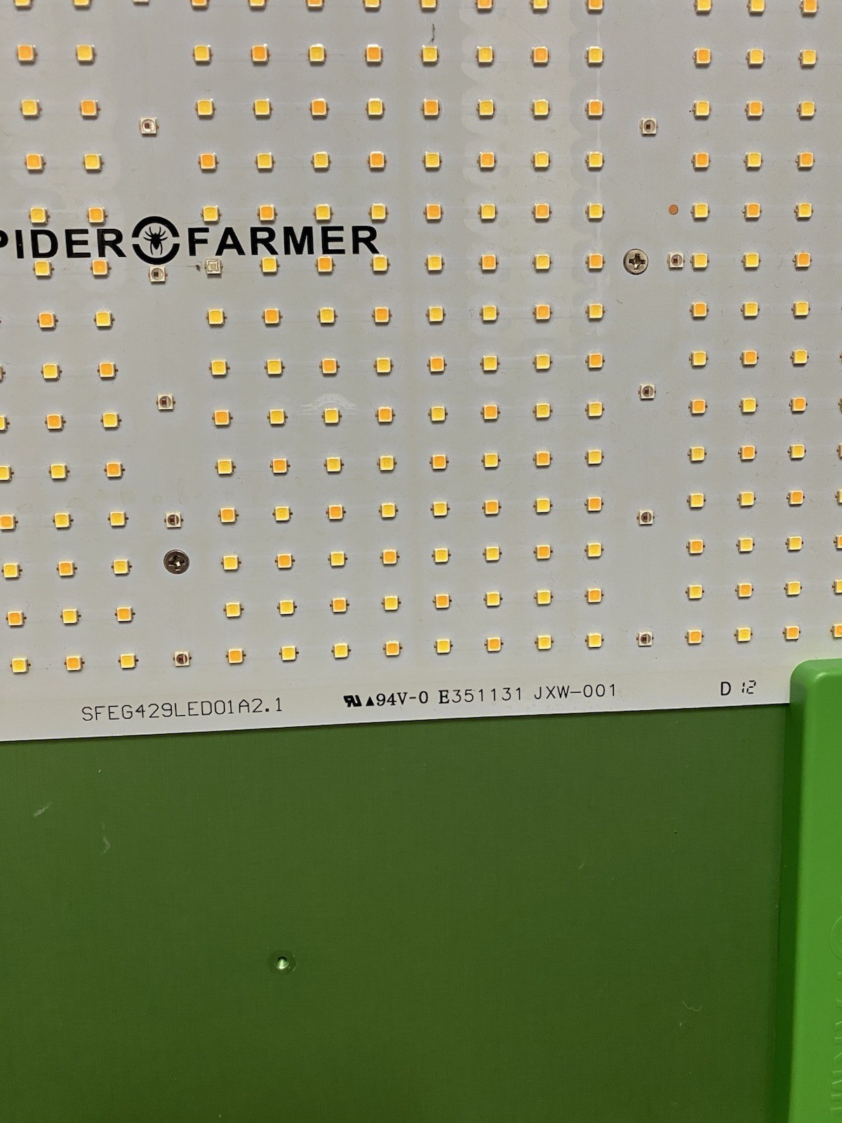 Spider Farmer SF-4000 LED Grow Light, Used with Free Shipping