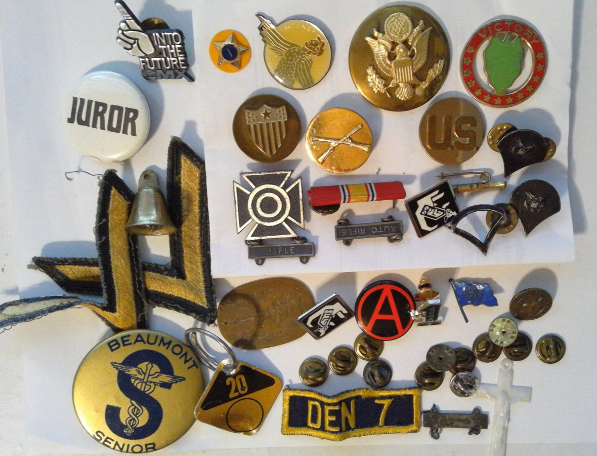 Large lot of Vintage Military Pins Badges Patches Awards and Similar pinbacks
